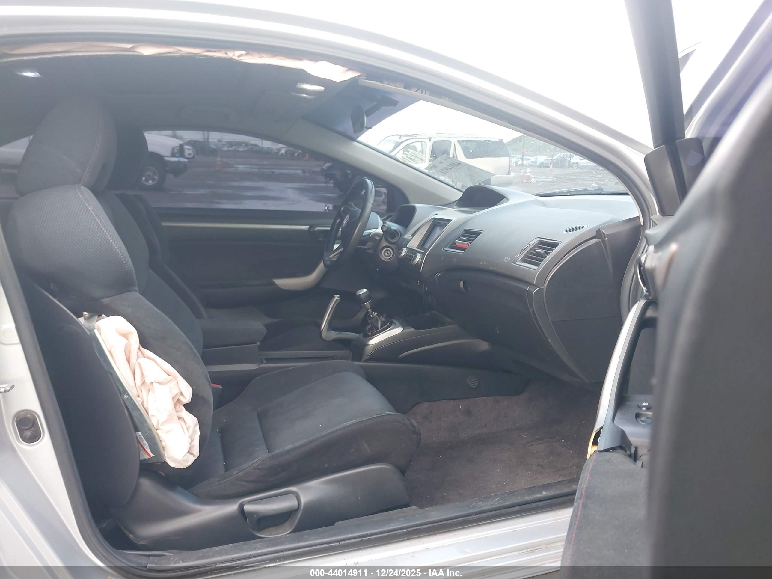 HONDA CIVIC image 5