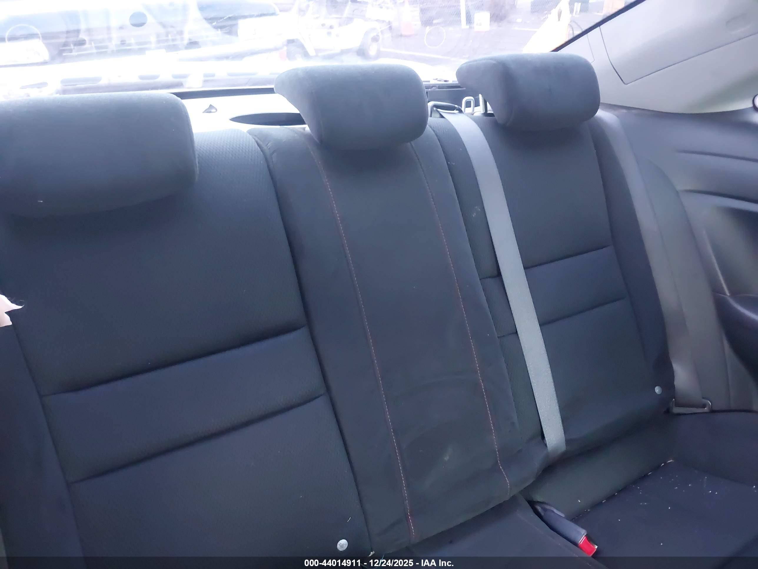 HONDA CIVIC image 8