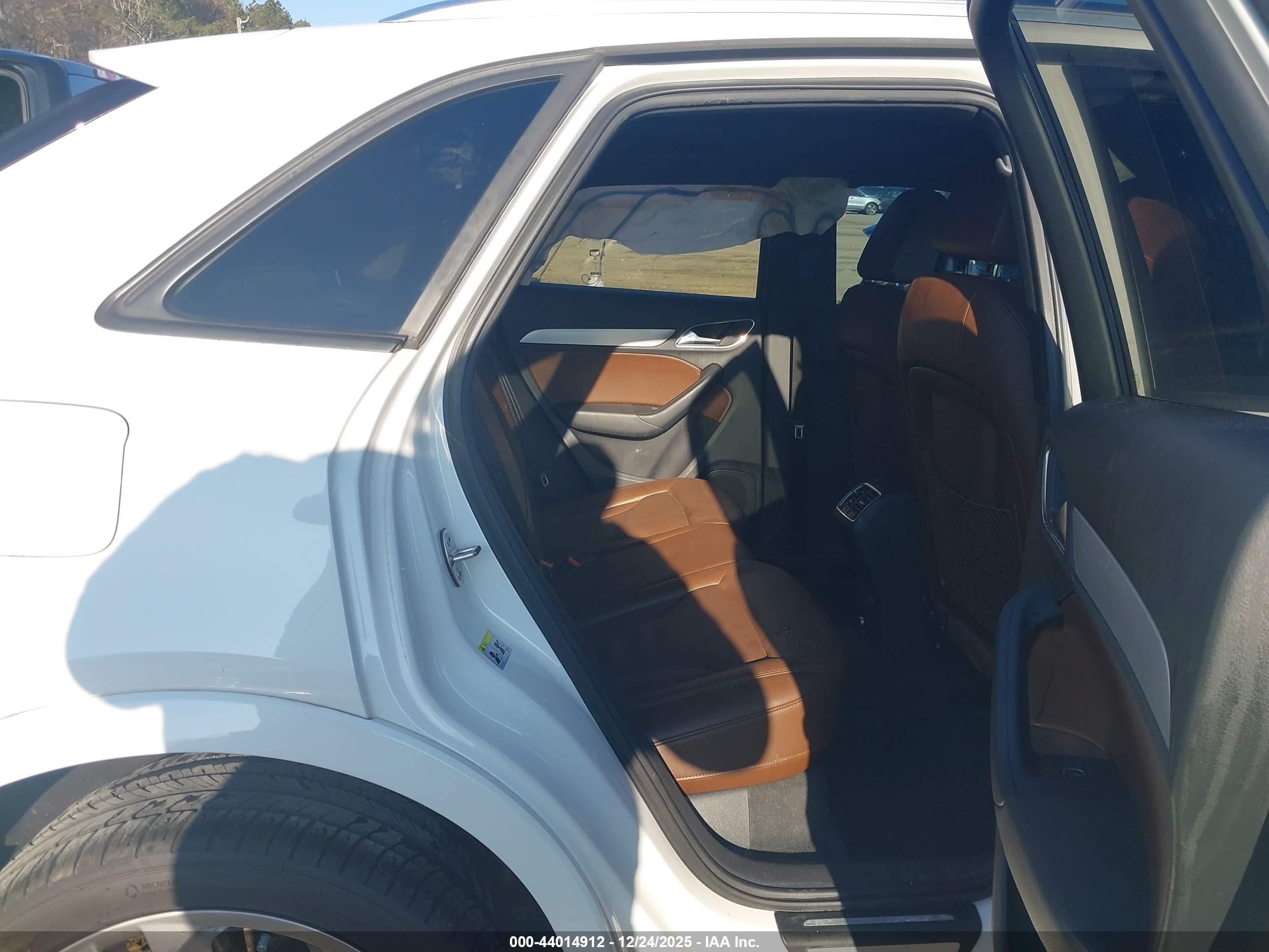 AUDI Q3 image 8