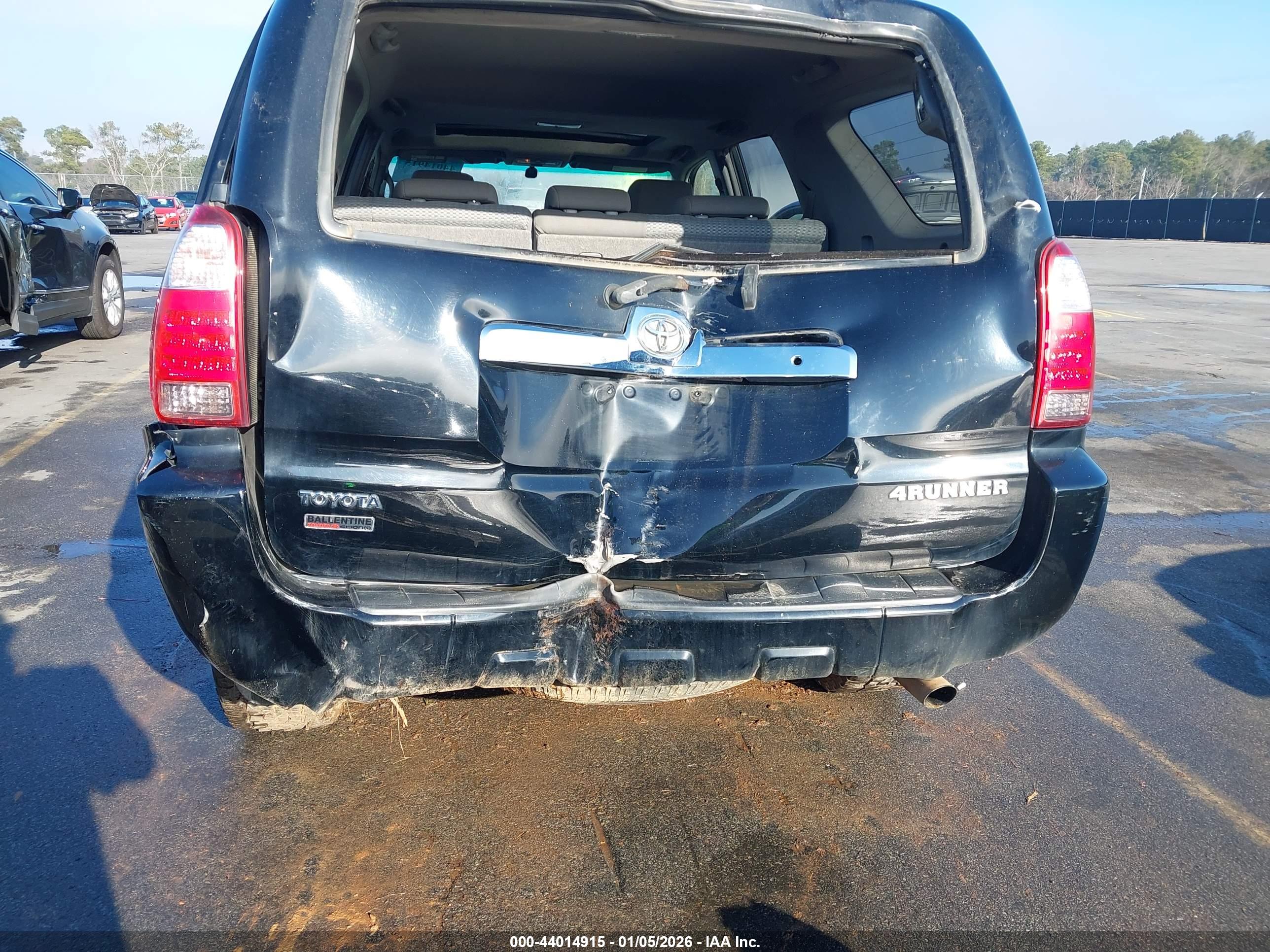 TOYOTA 4RUNNER image 6