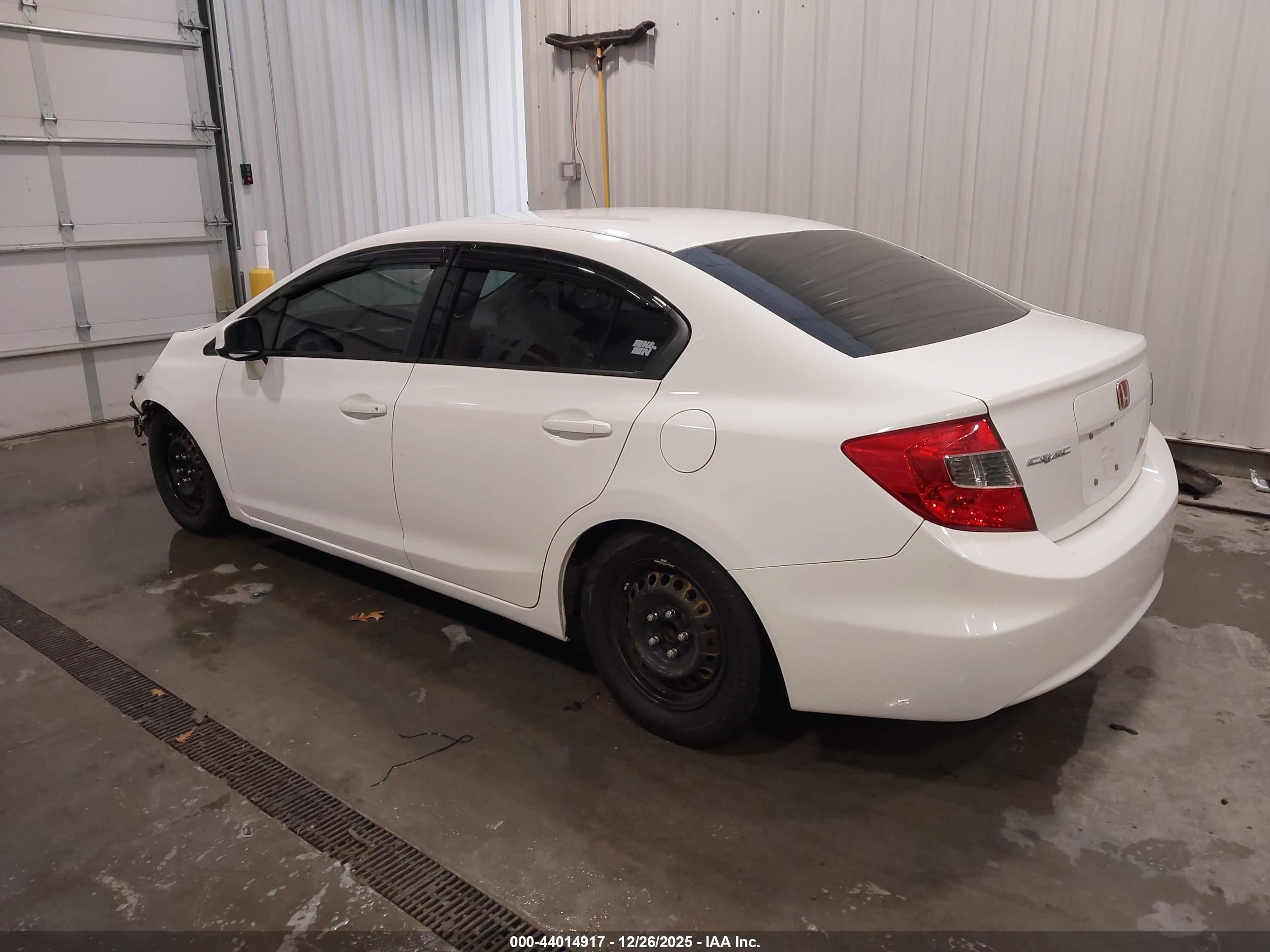 HONDA CIVIC image 3