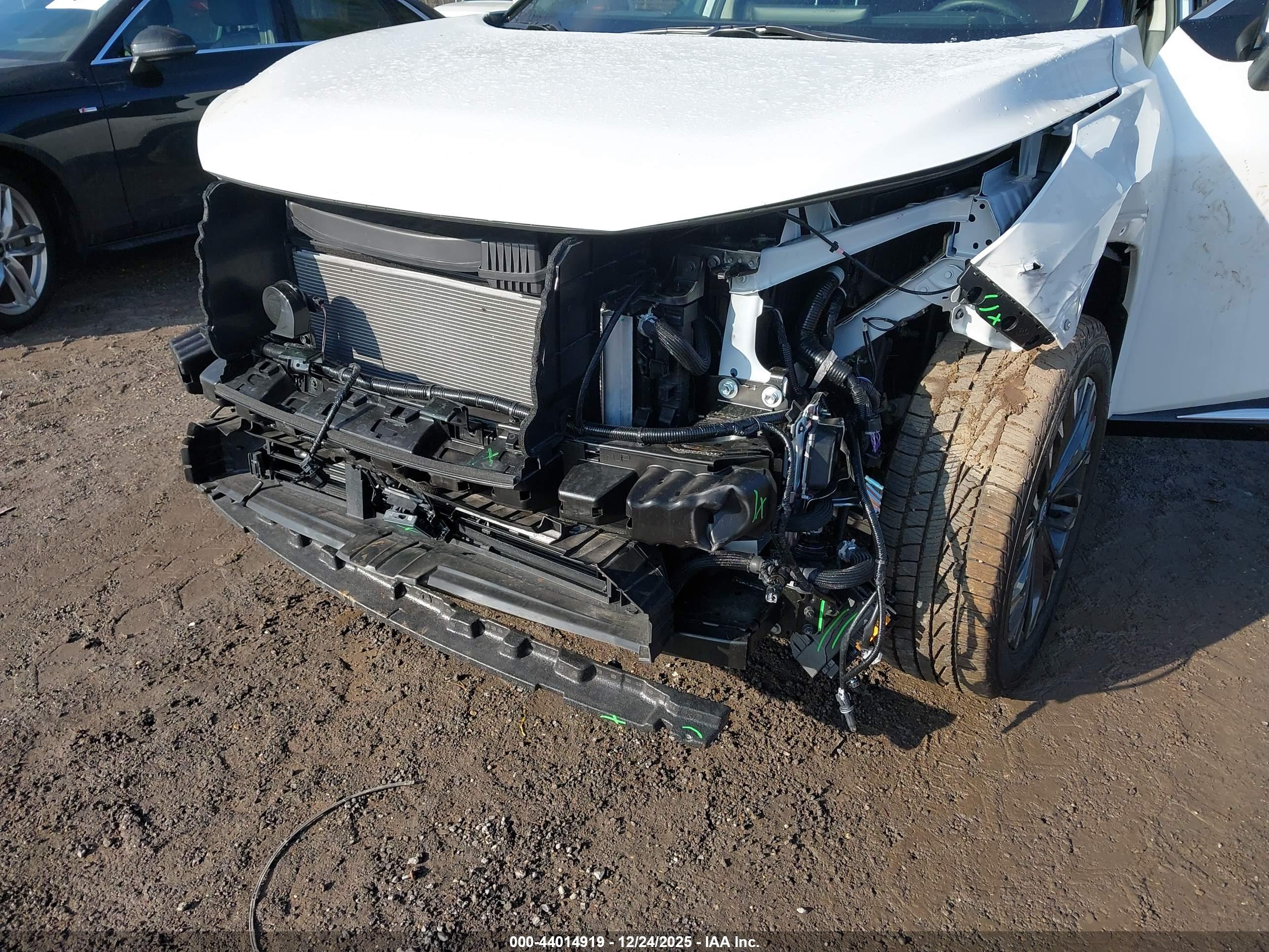 NISSAN ROGUE image 6