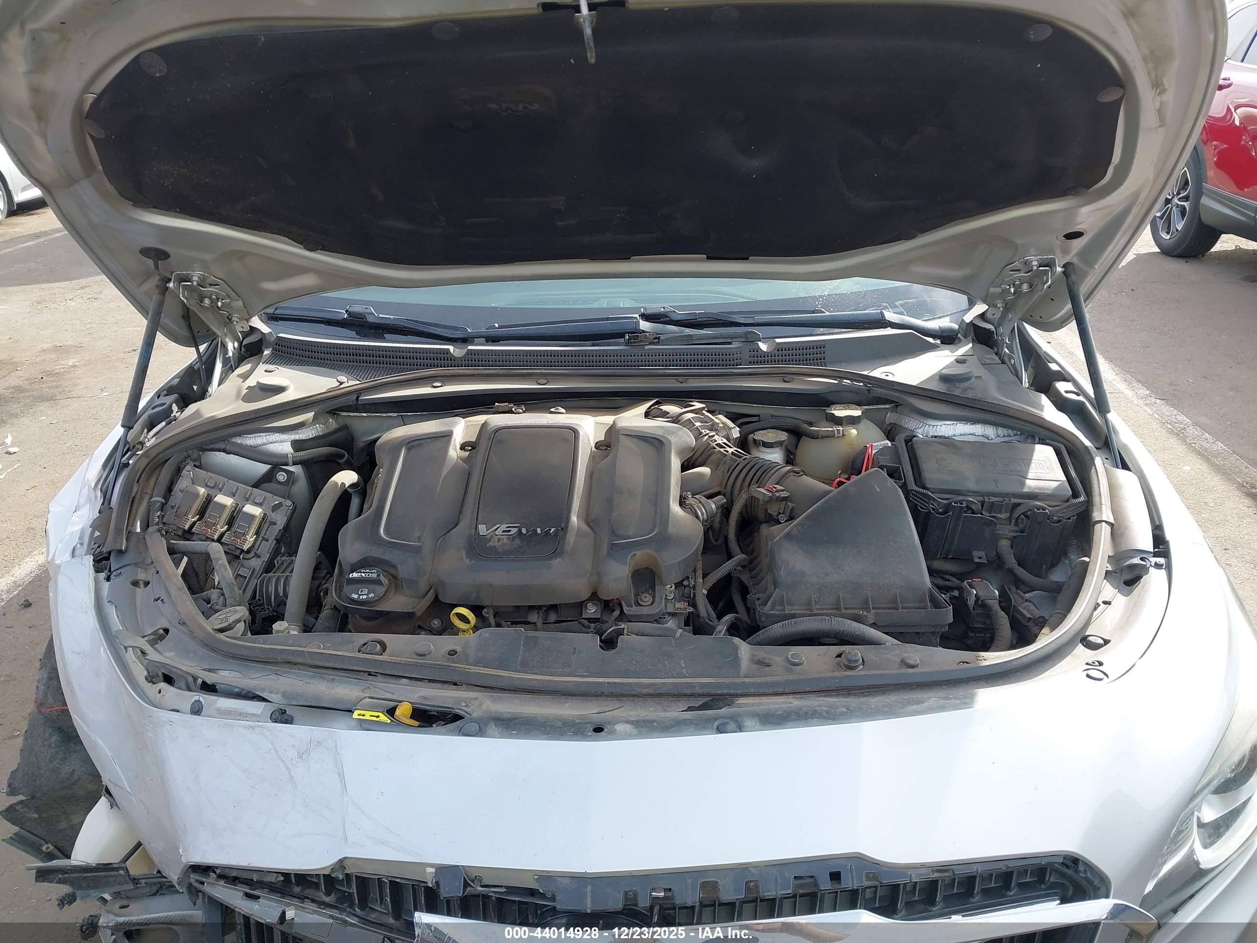 BUICK LACROSSE image 10