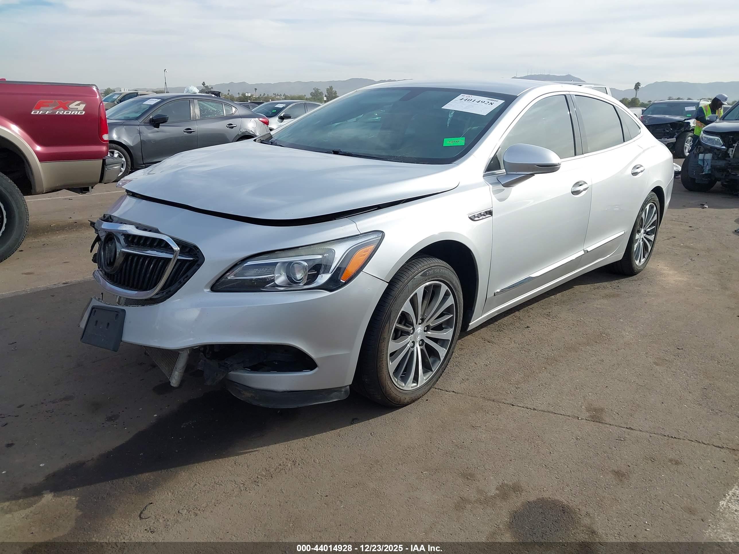 BUICK LACROSSE image 2