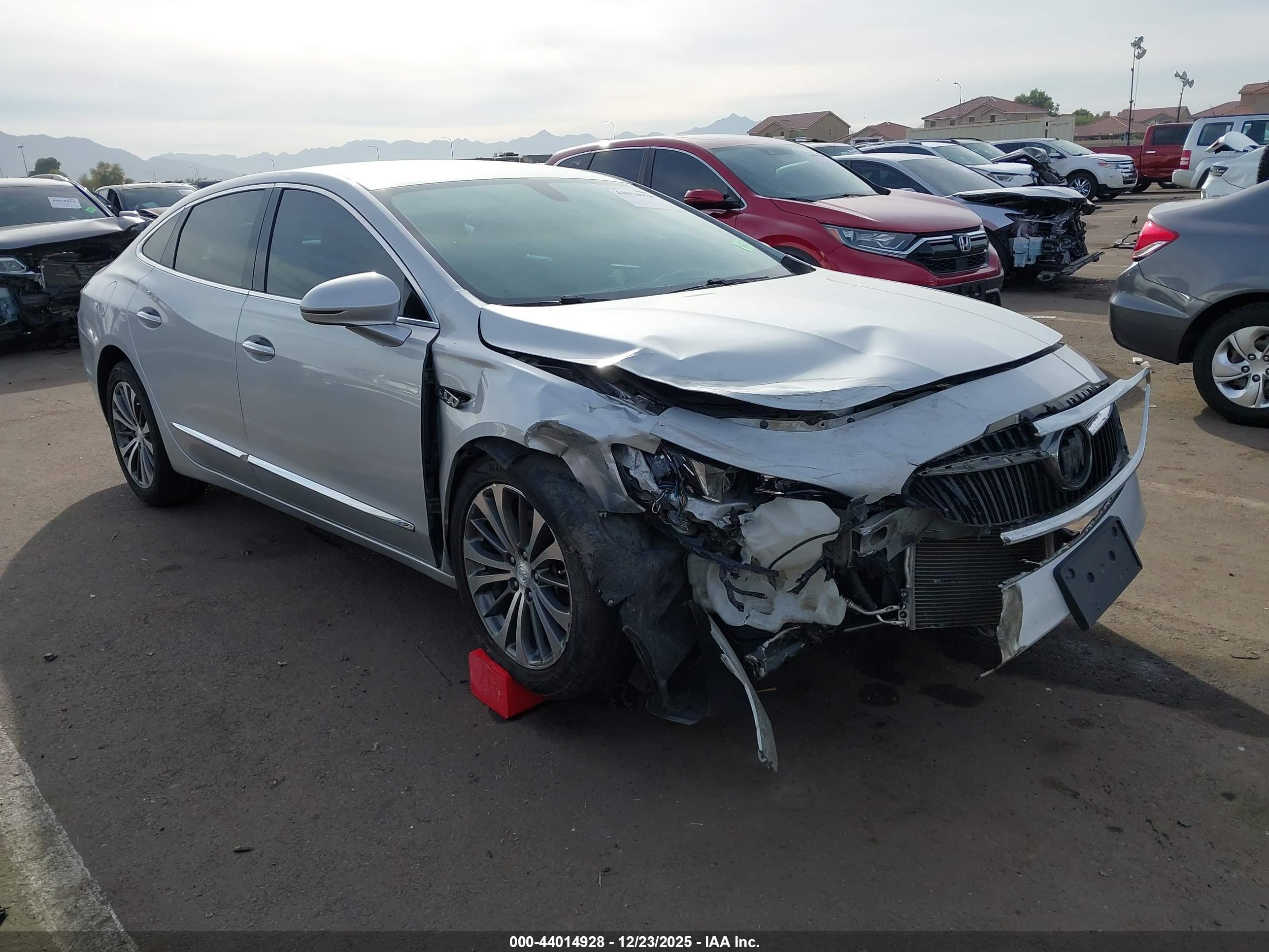 BUICK LACROSSE image 6