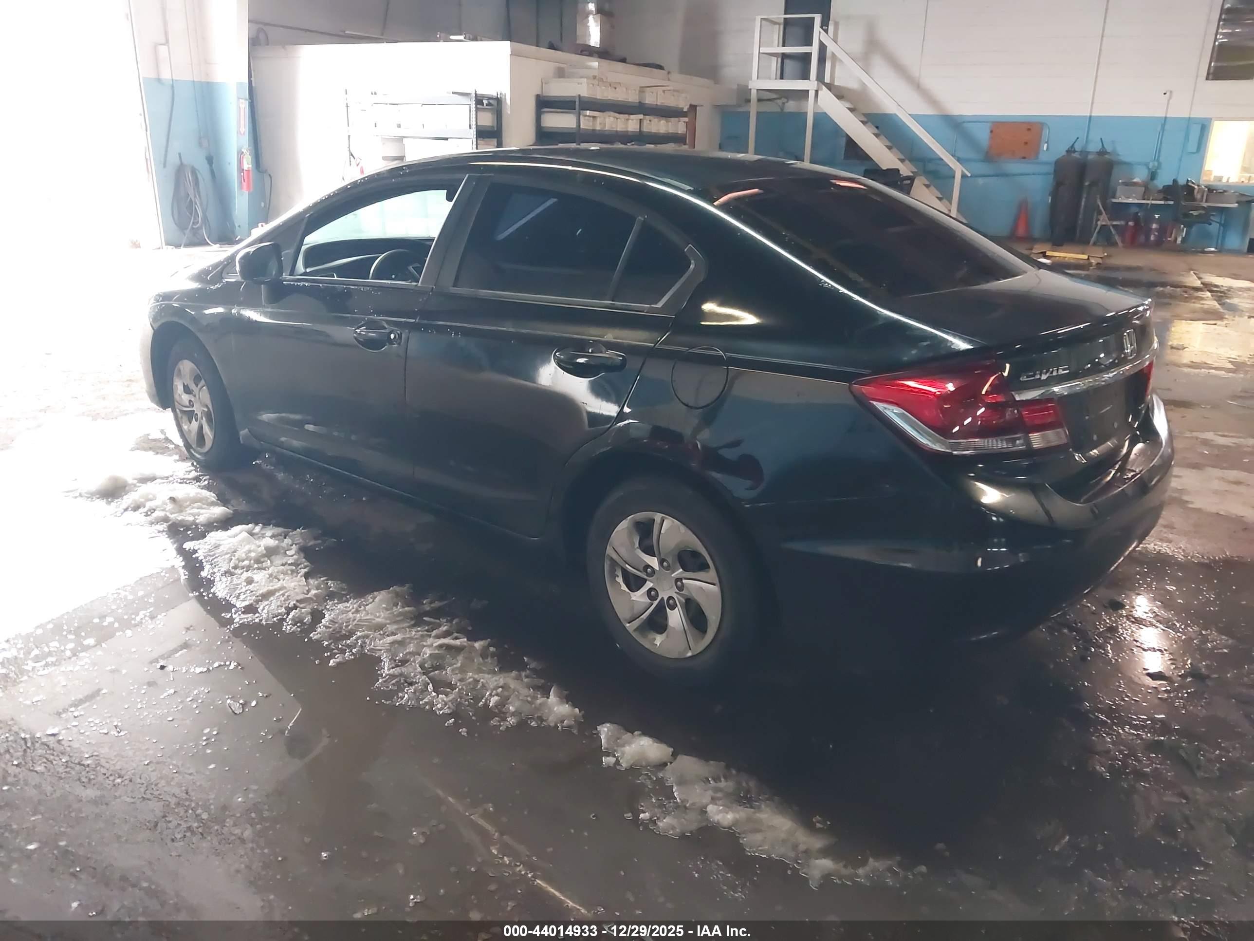 HONDA CIVIC image 3