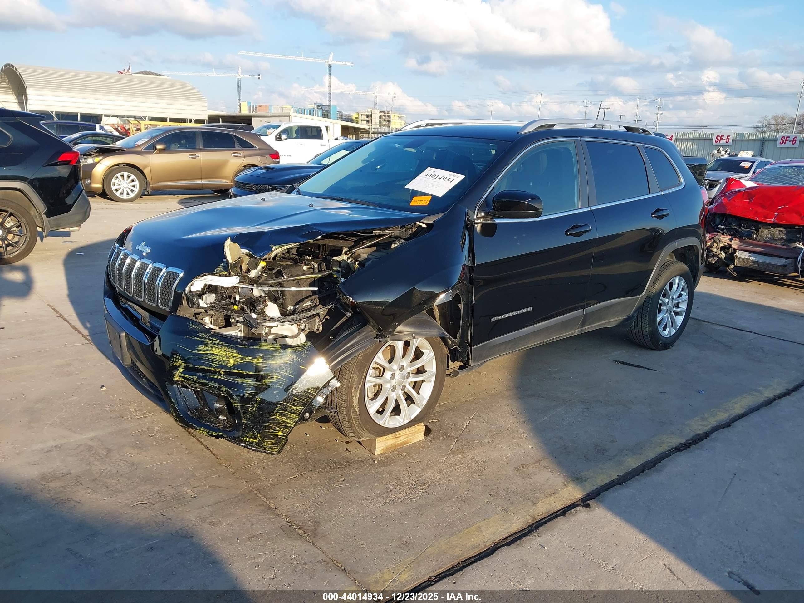JEEP CHEROKEE image 2