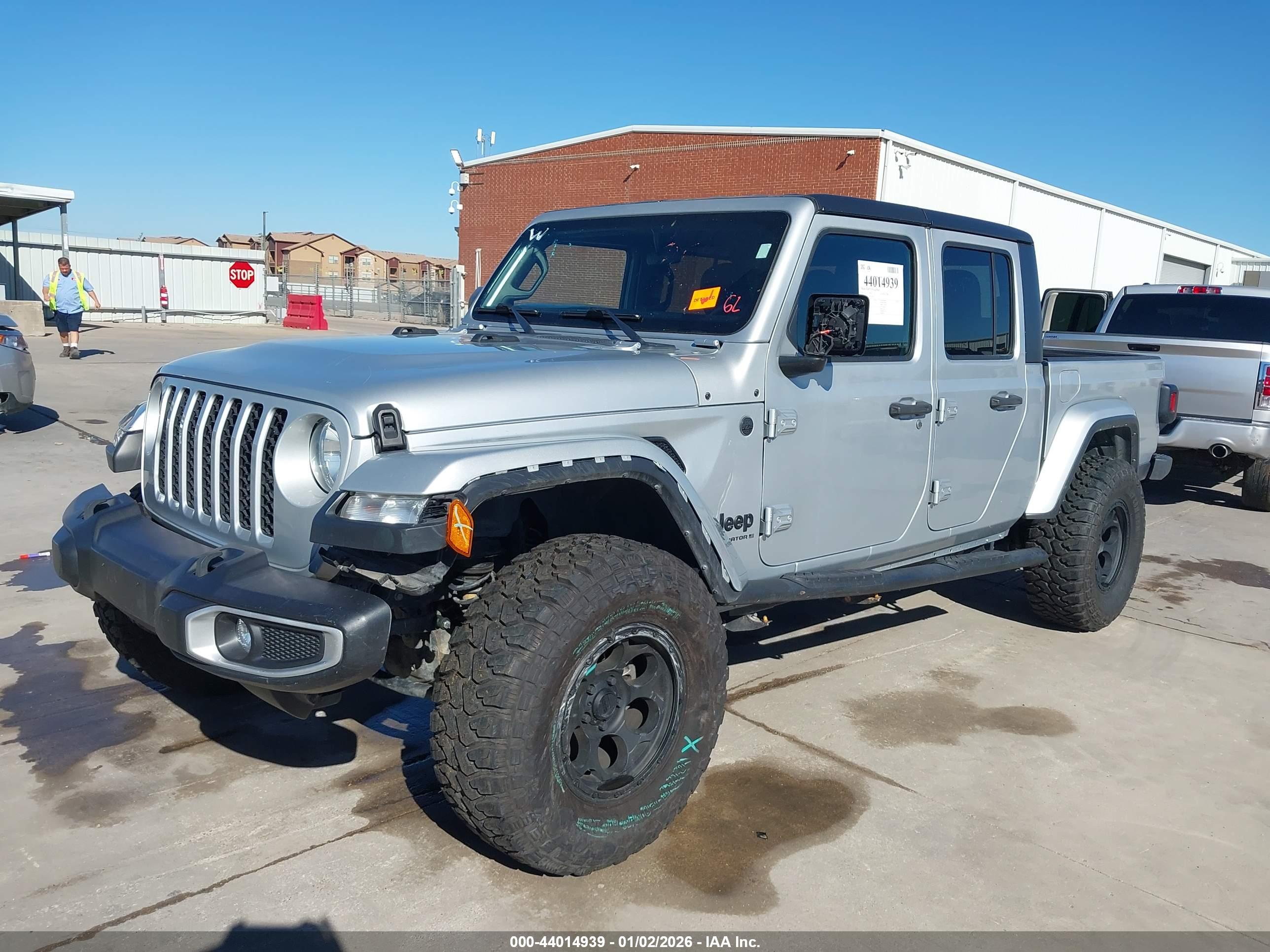 JEEP GLADIATOR image 2