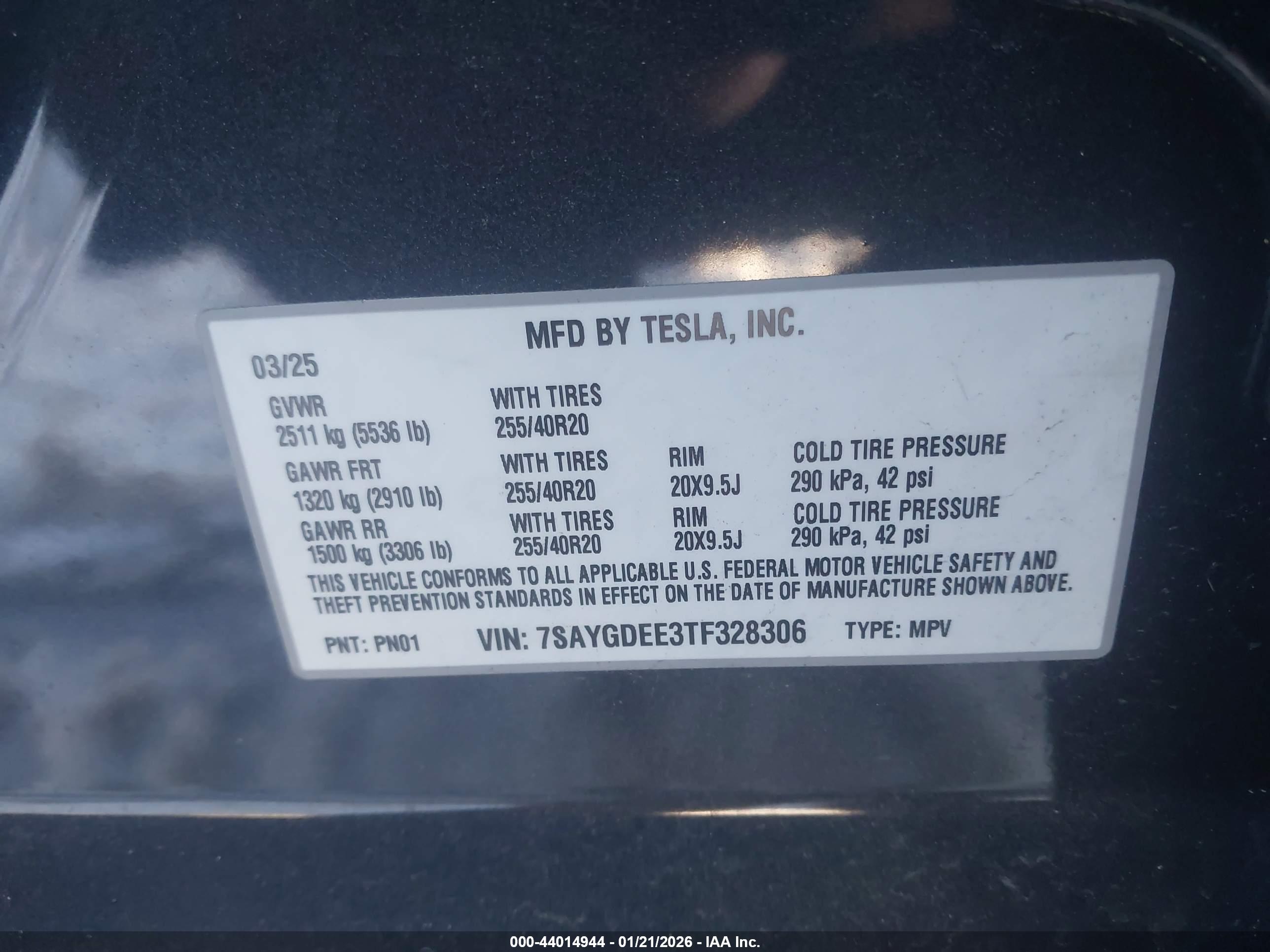TESLA MODEL image 9
