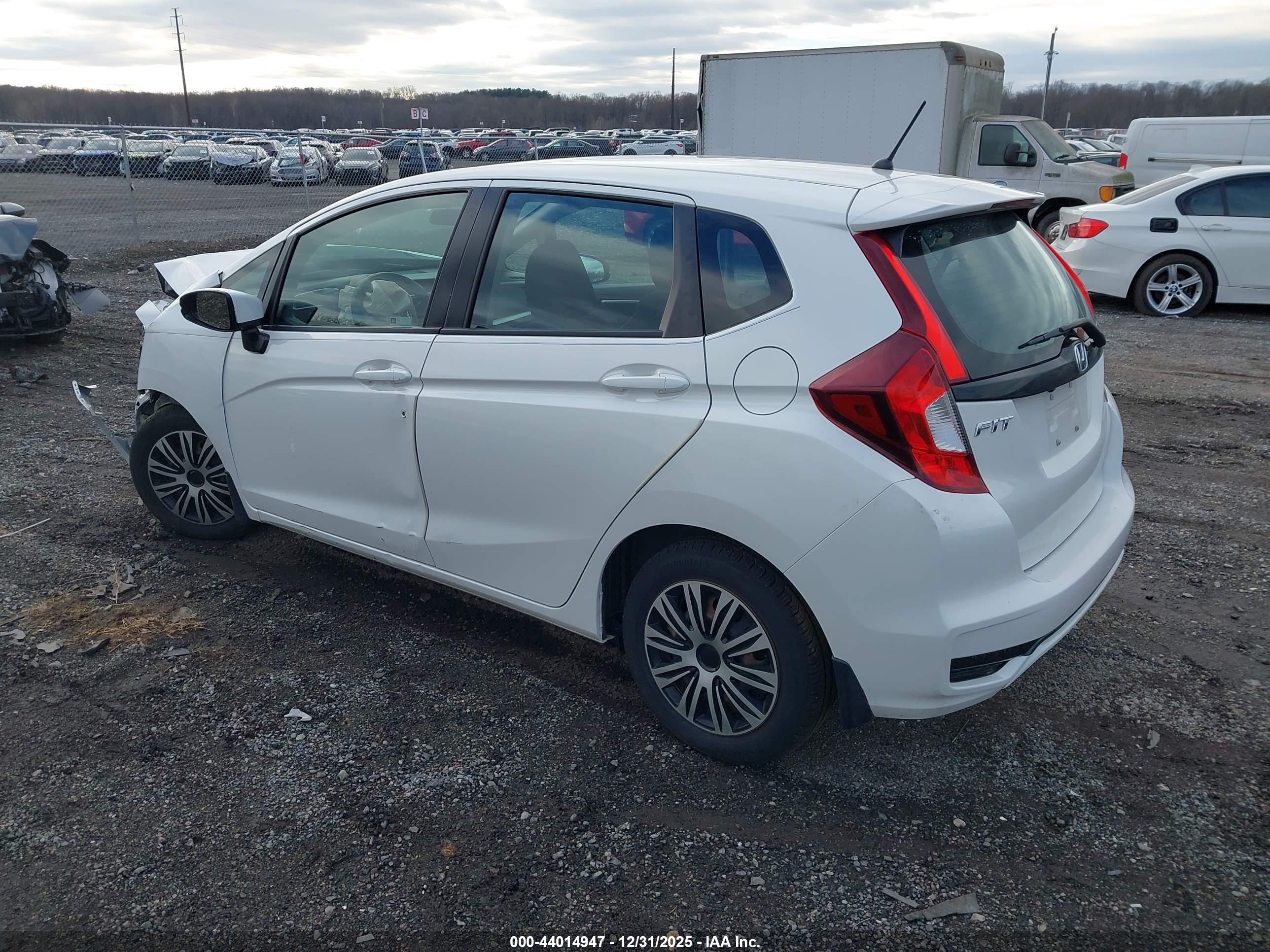 HONDA FIT image 3