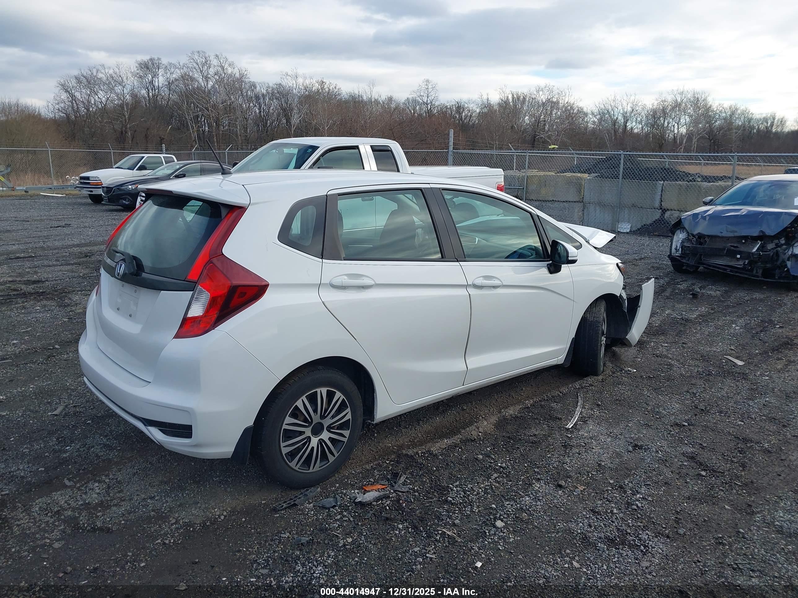 HONDA FIT image 4