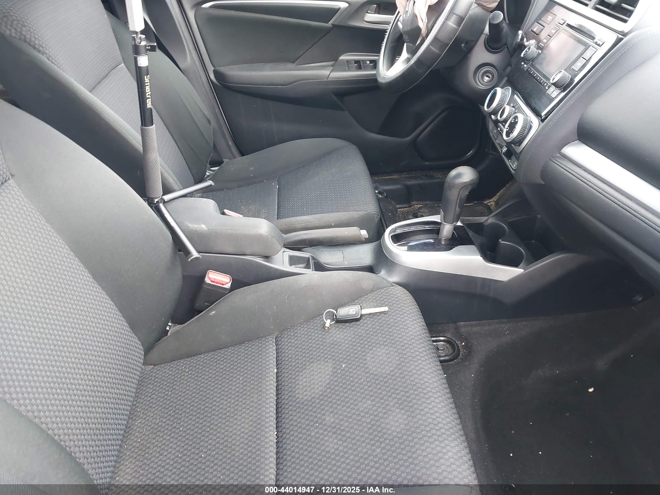 HONDA FIT image 5