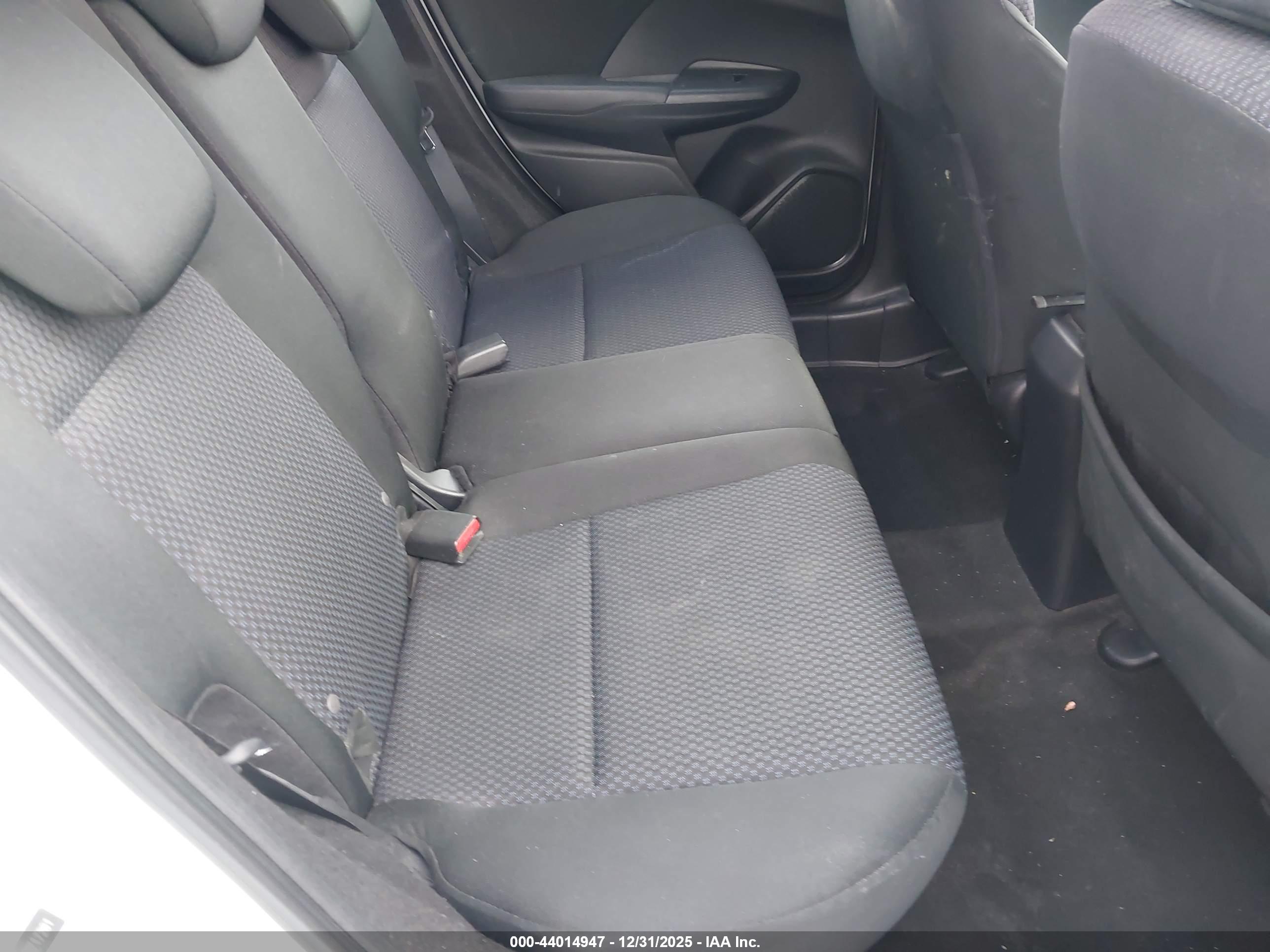 HONDA FIT image 8