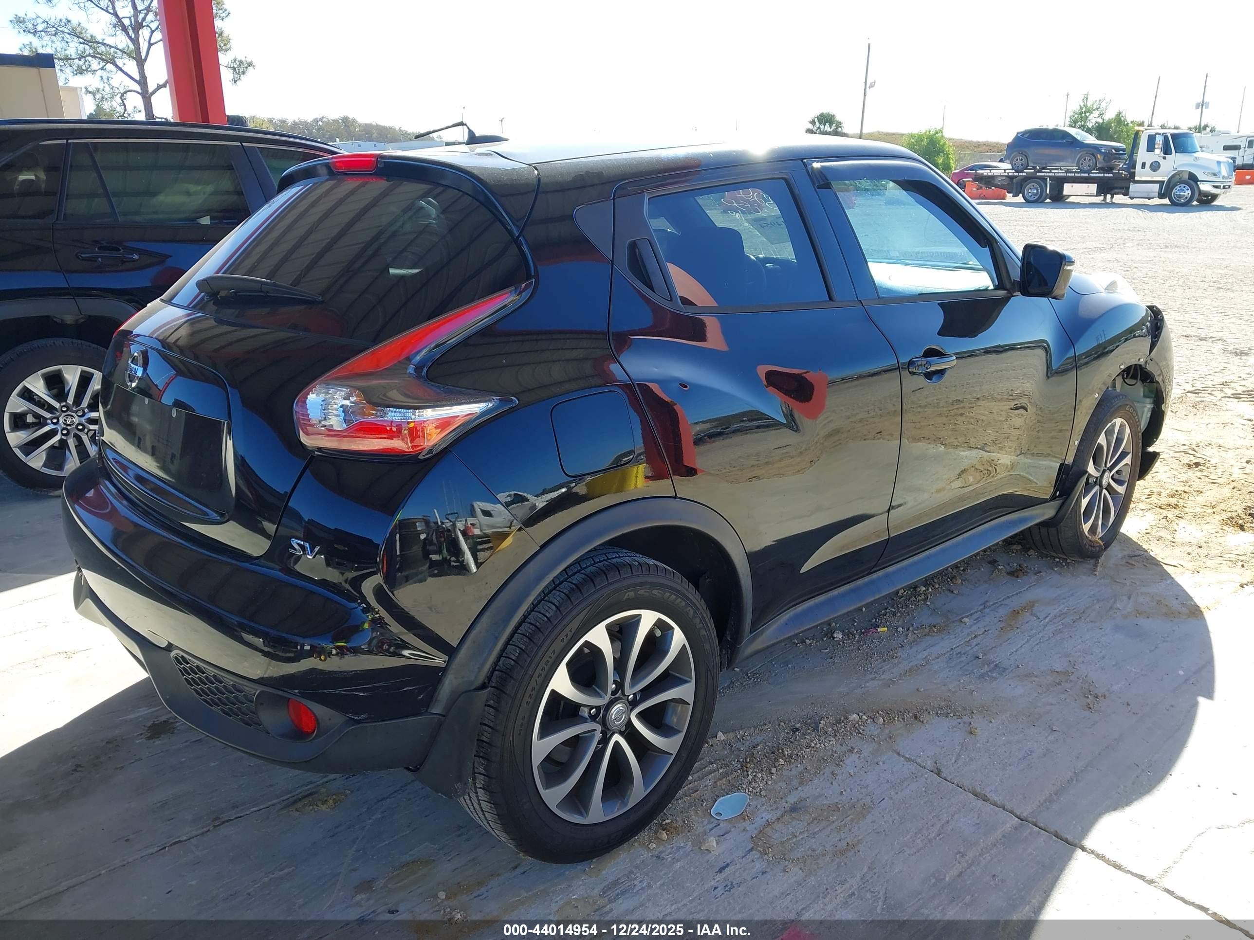 NISSAN JUKE image 4