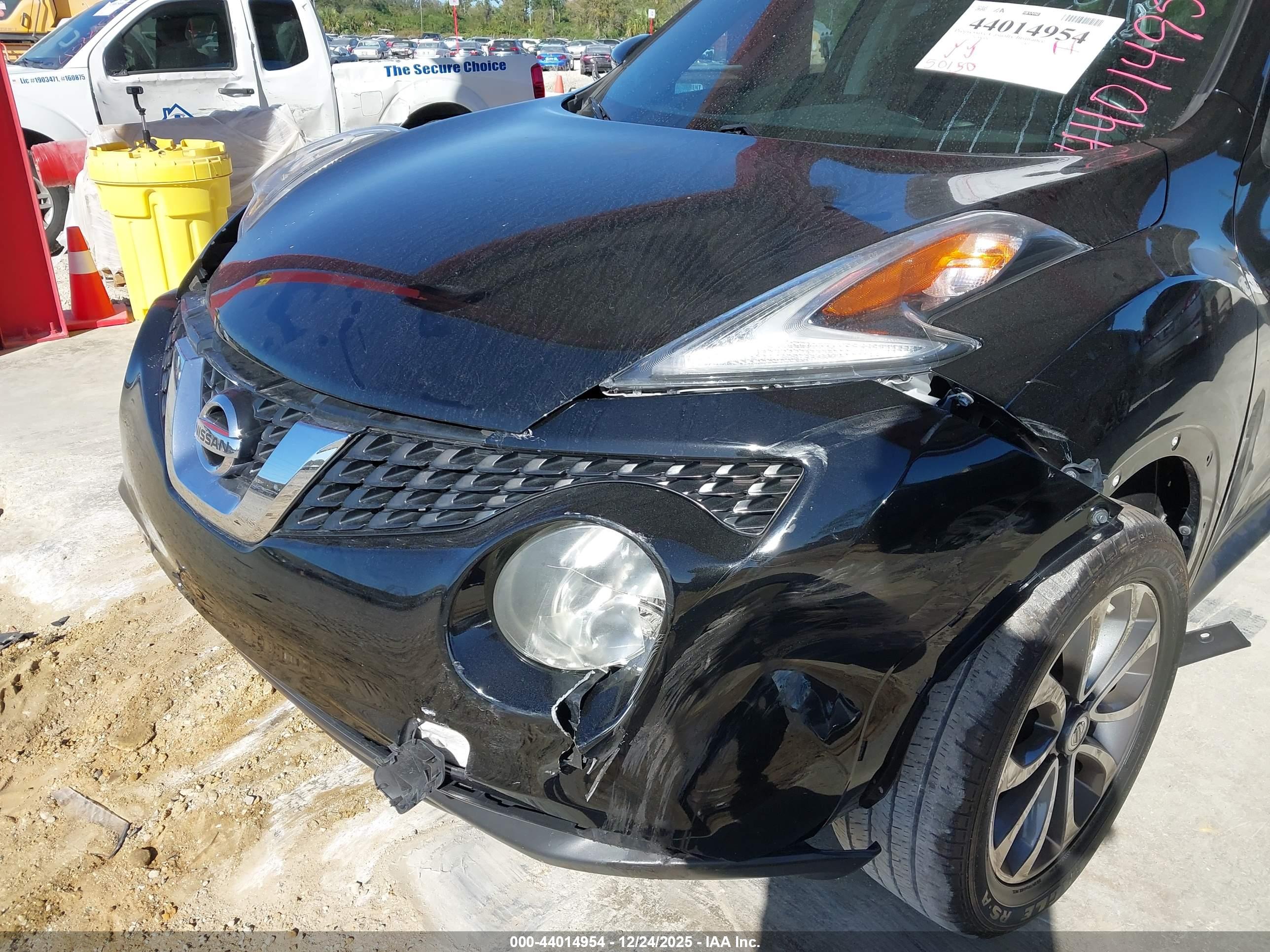 NISSAN JUKE image 6