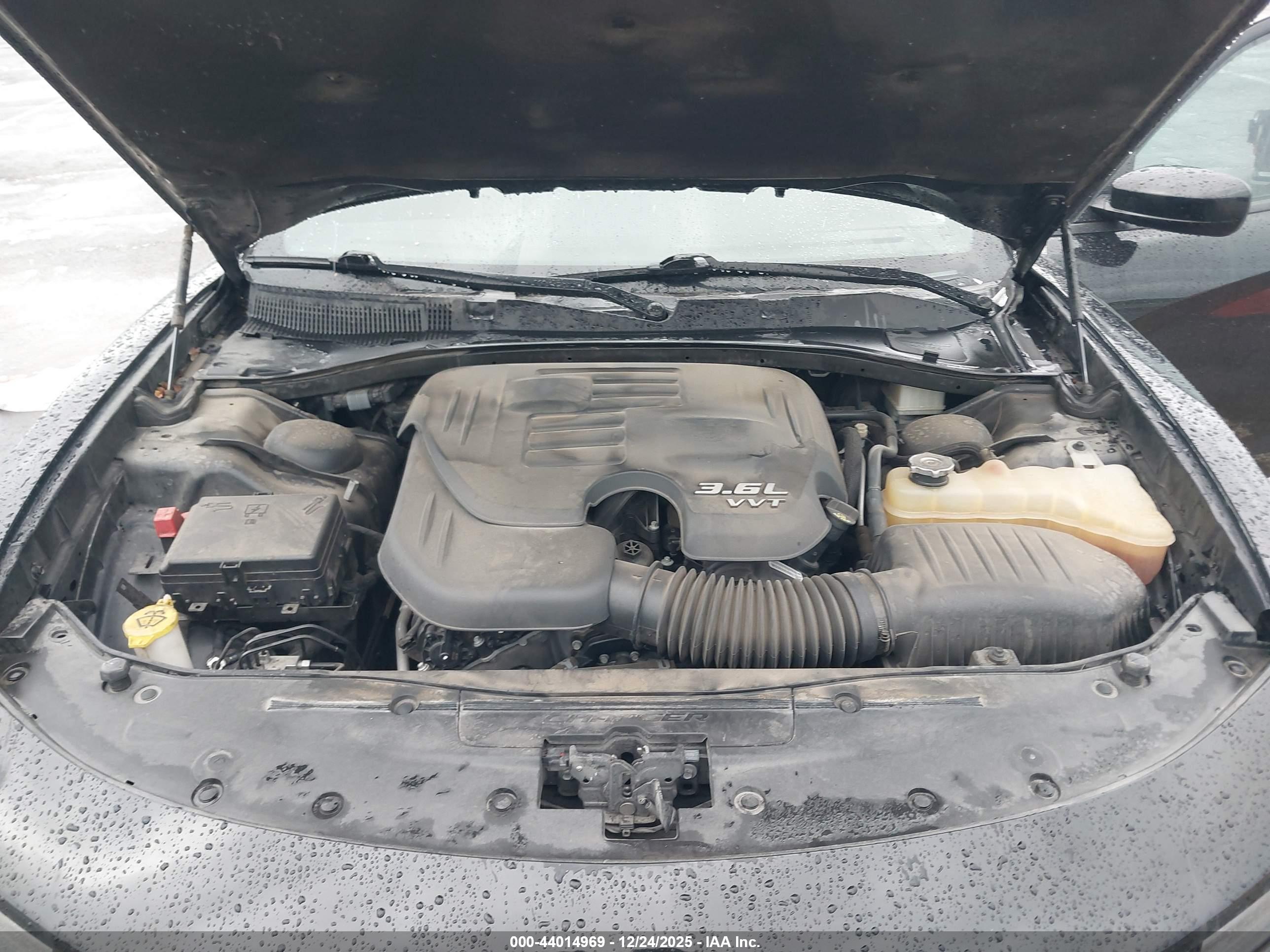 DODGE CHARGER image 10