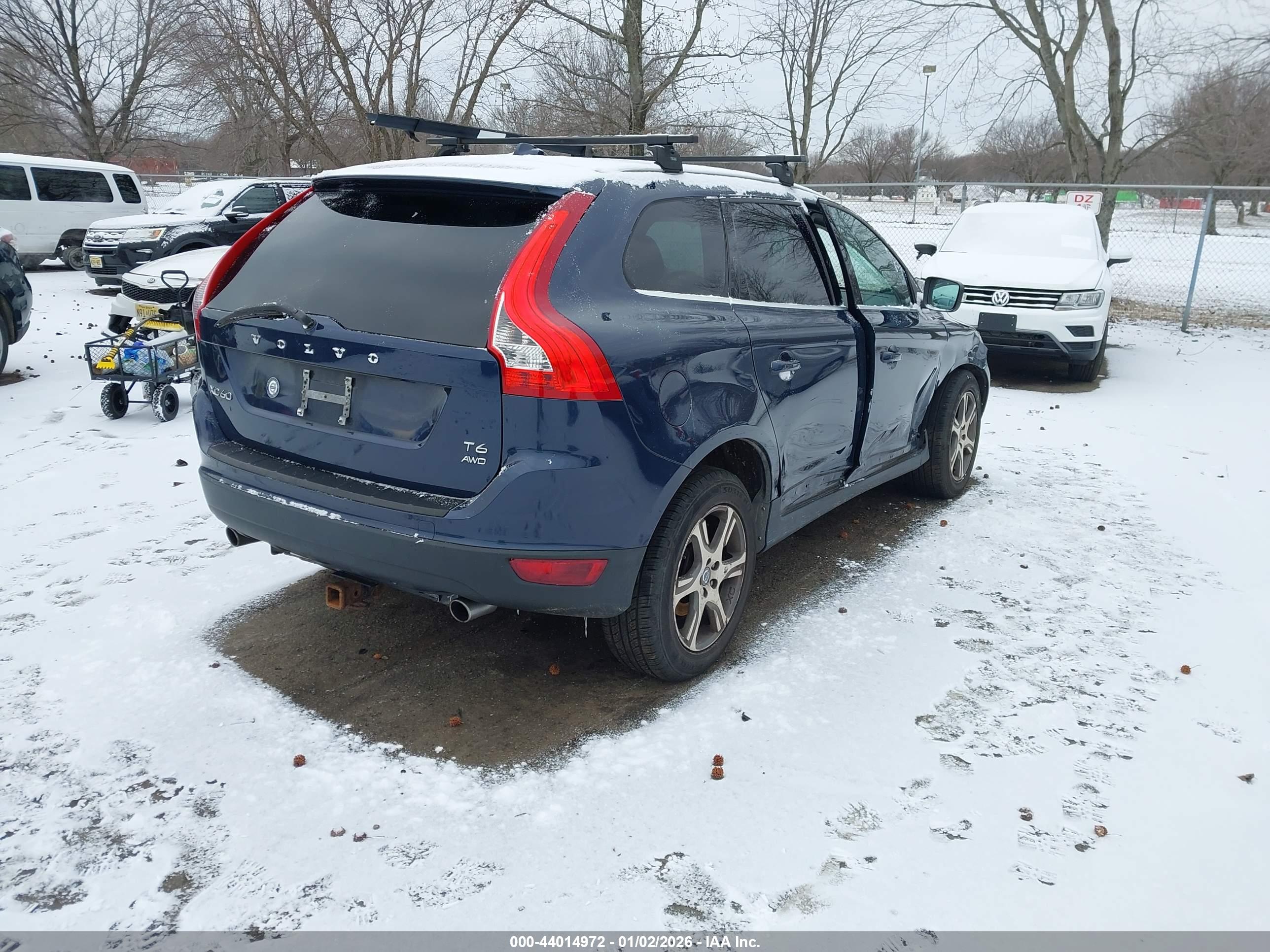 VOLVO XC60 image 4