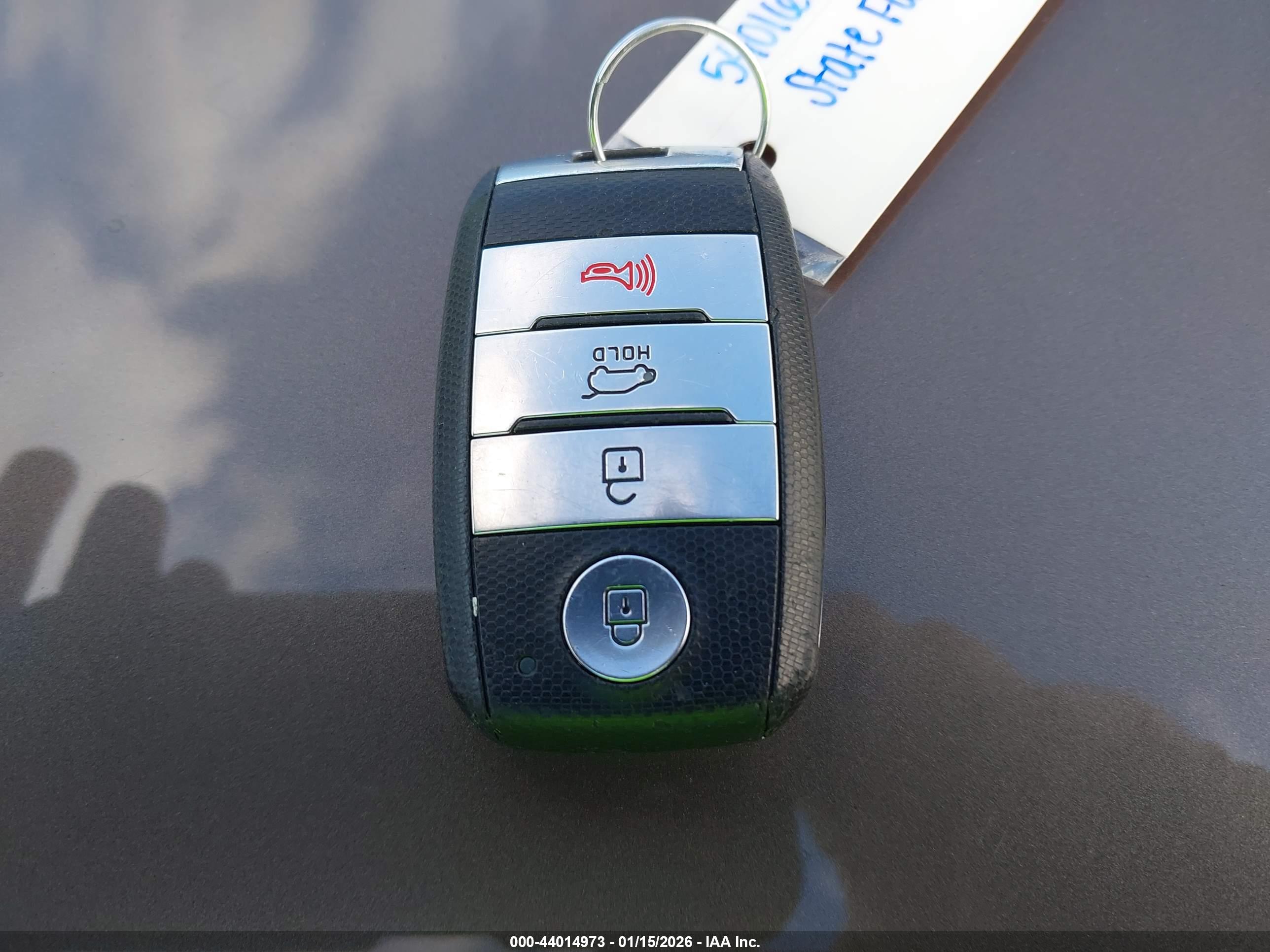 KIA SORENTO image 11