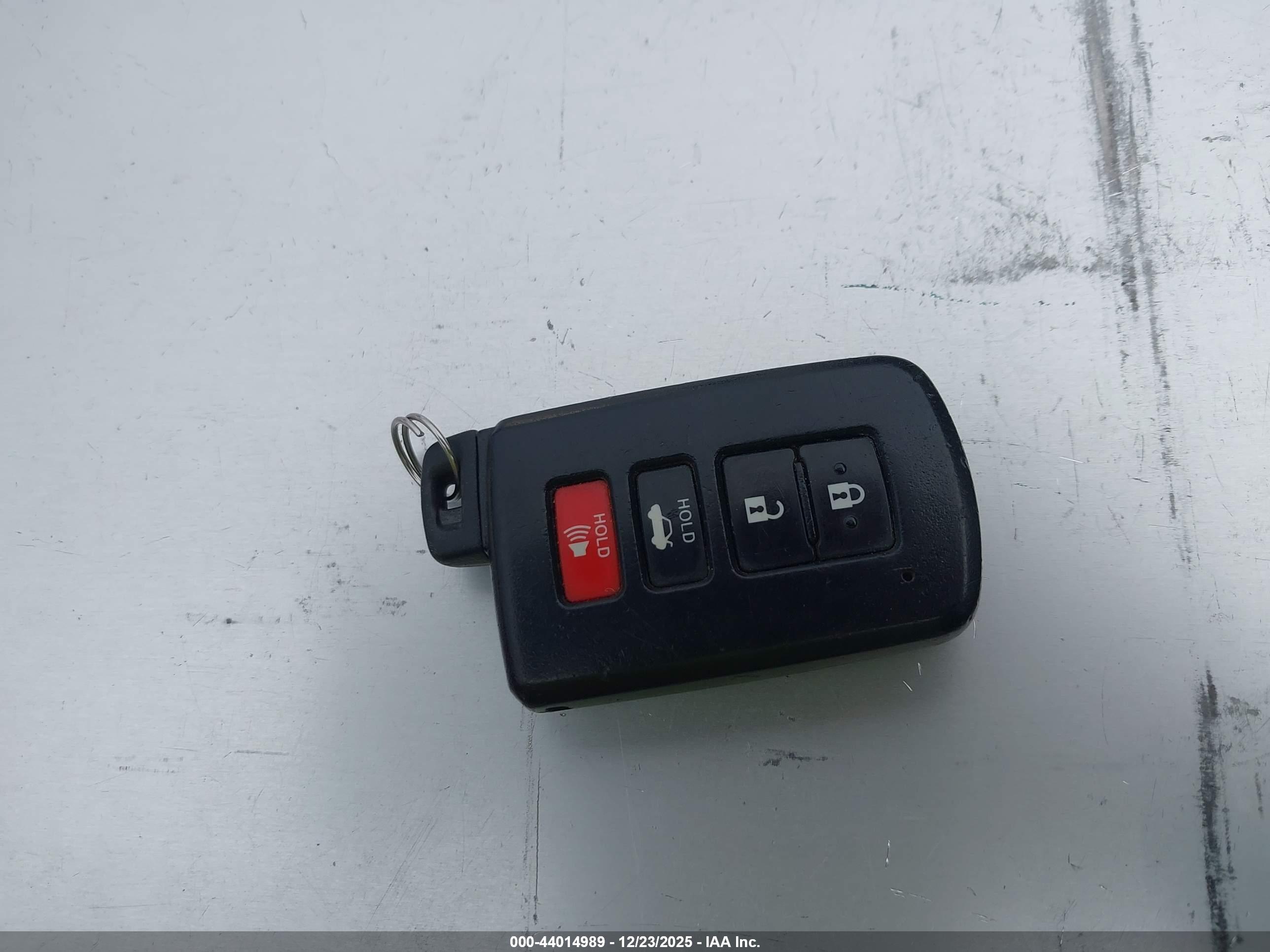 TOYOTA CAMRY image 11