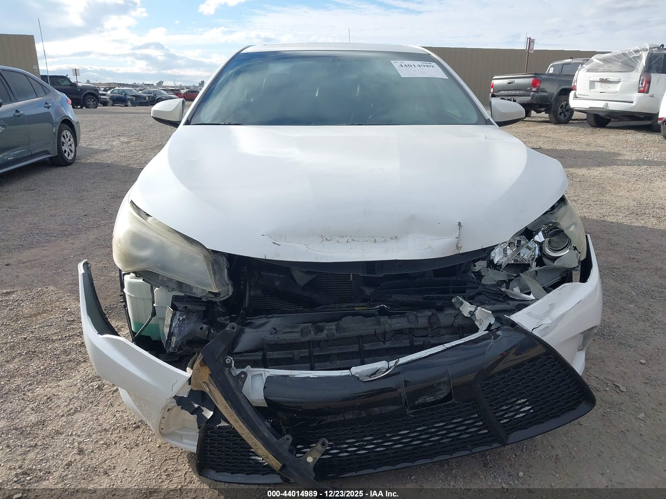 TOYOTA CAMRY image 6
