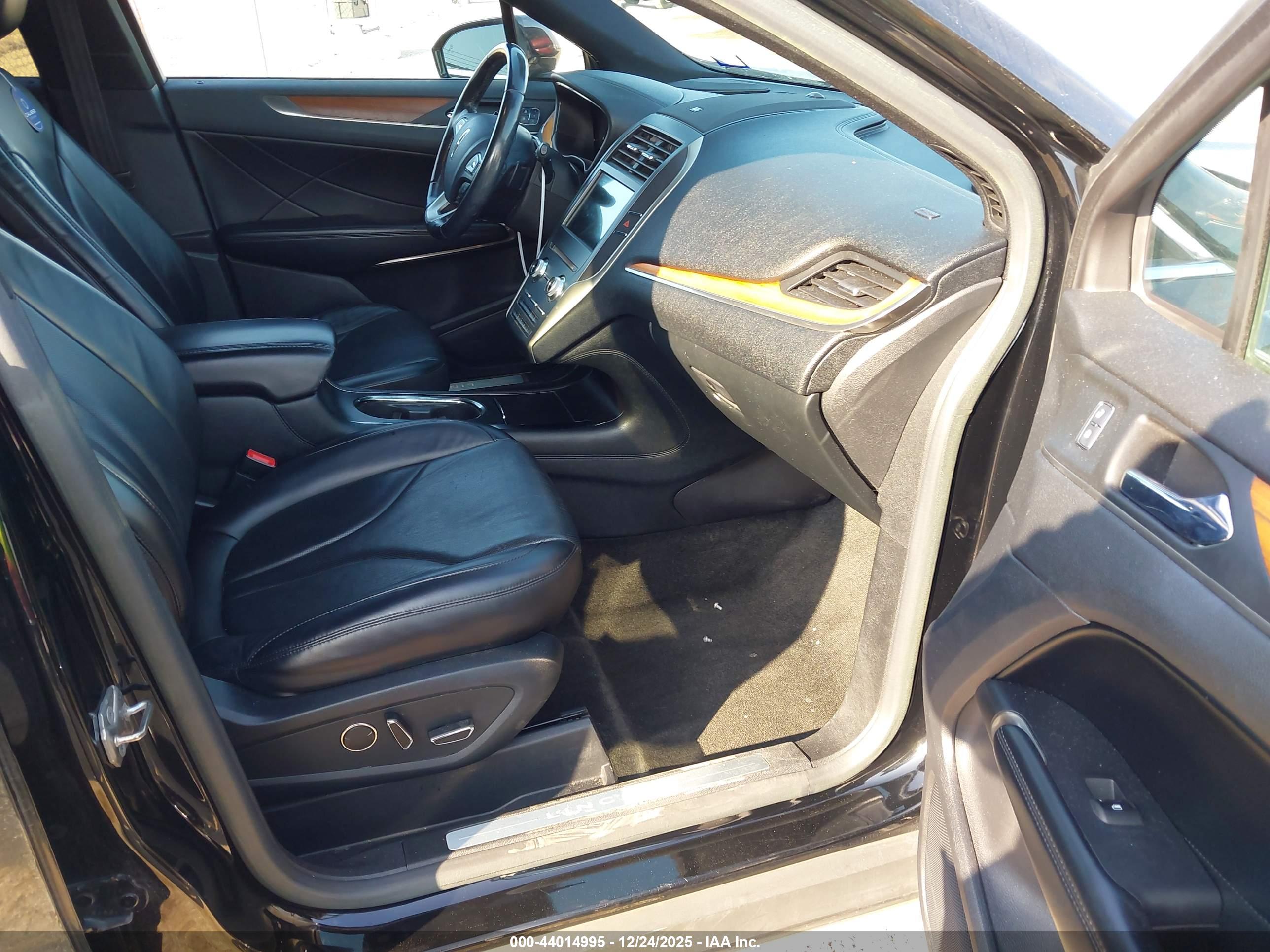 LINCOLN MKC image 5