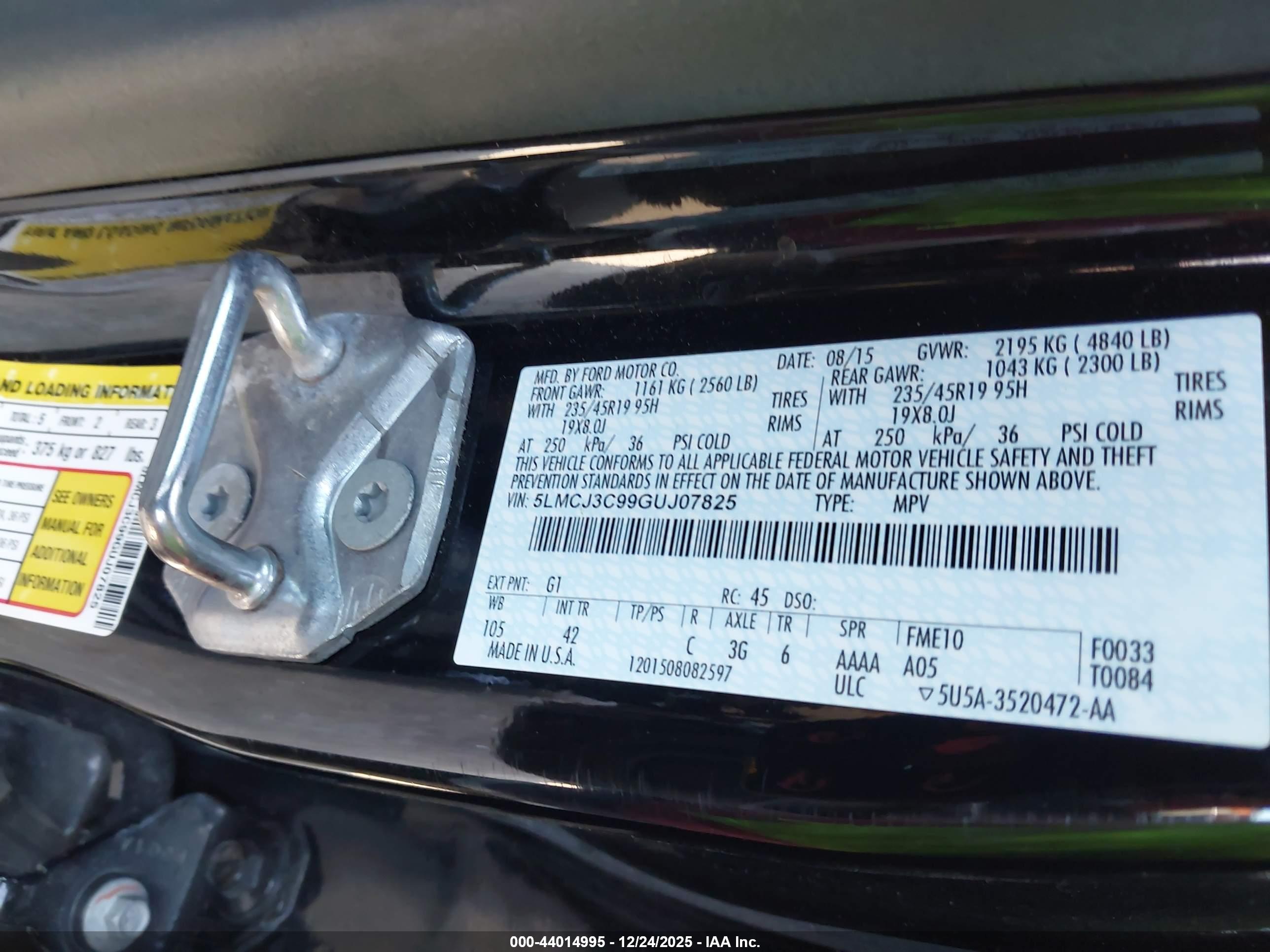 LINCOLN MKC image 9