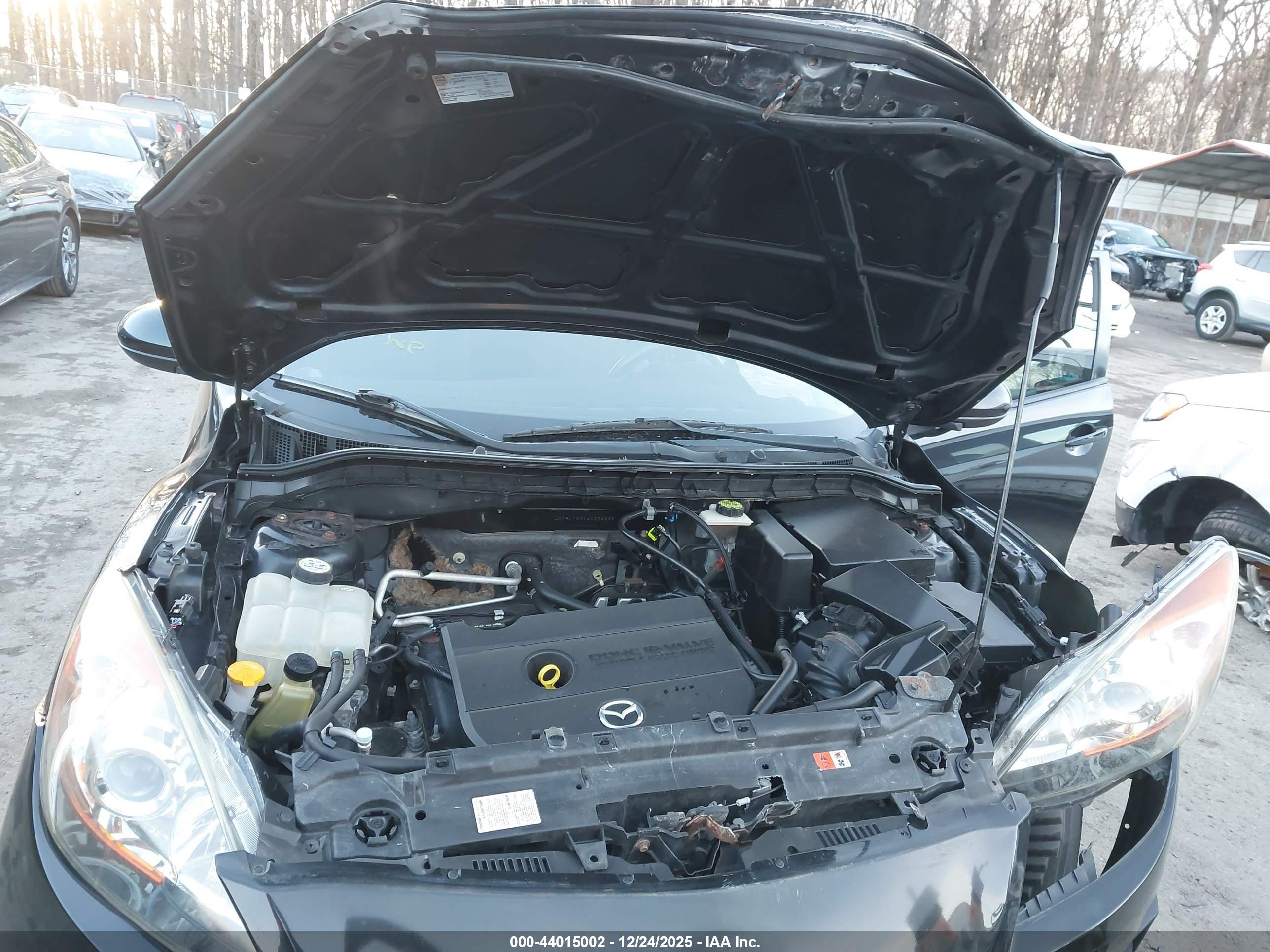 MAZDA MAZDA3 image 10