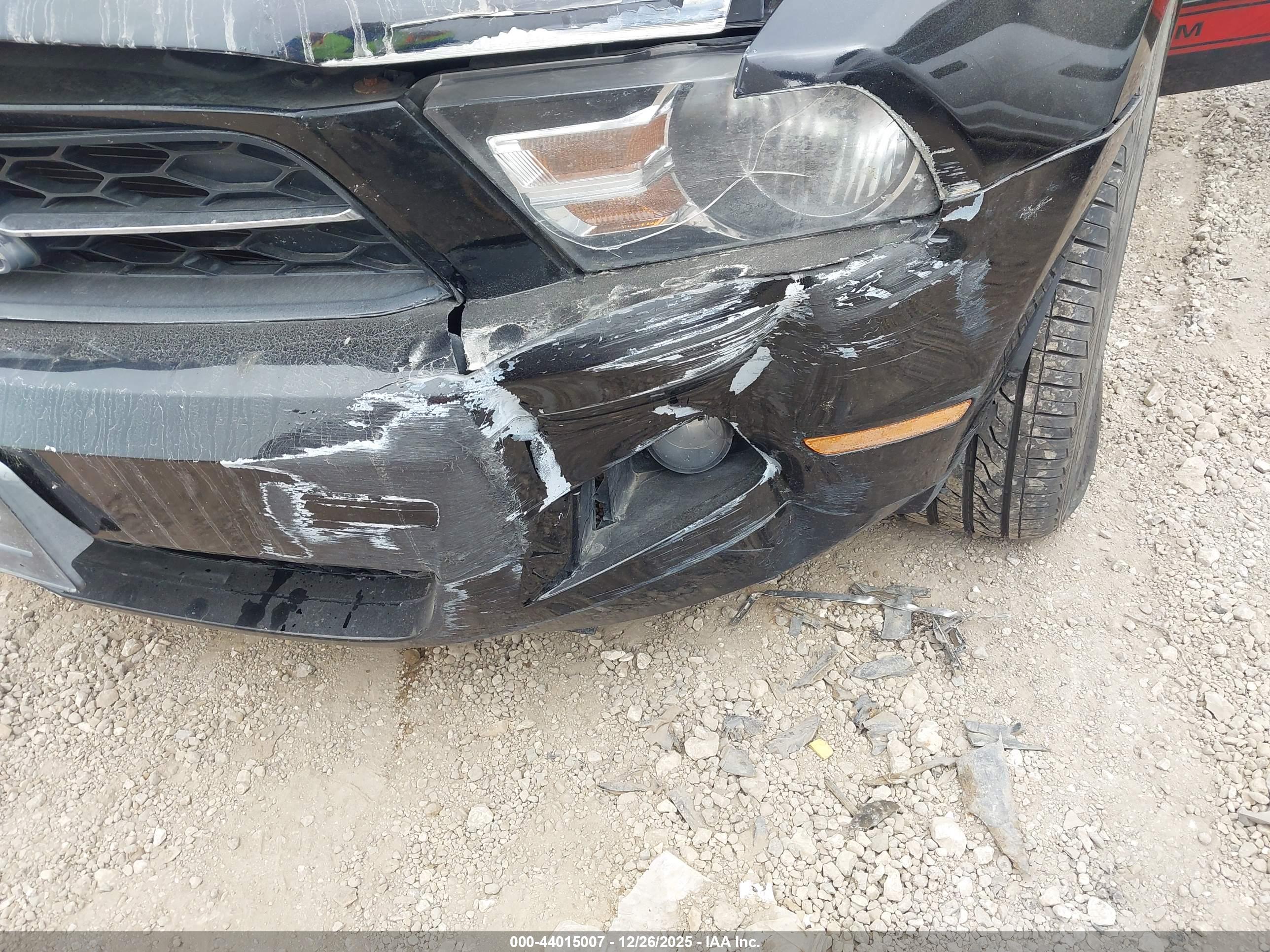 FORD MUSTANG image 6