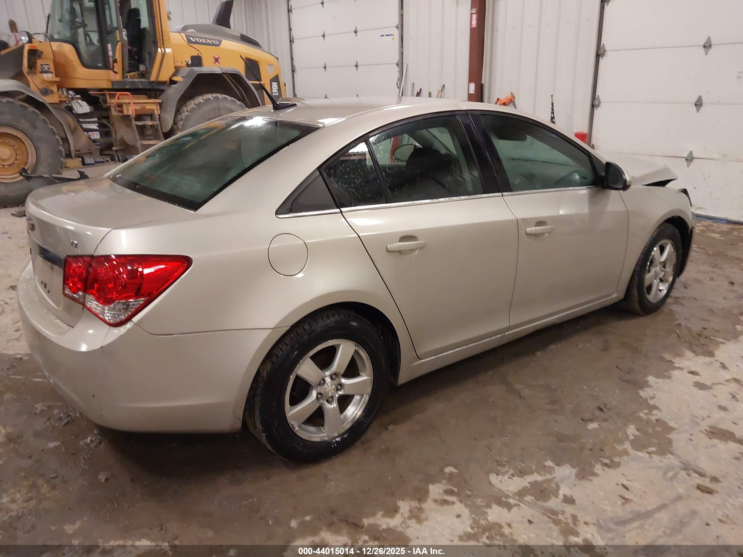 CHEVROLET CRUZE image 4