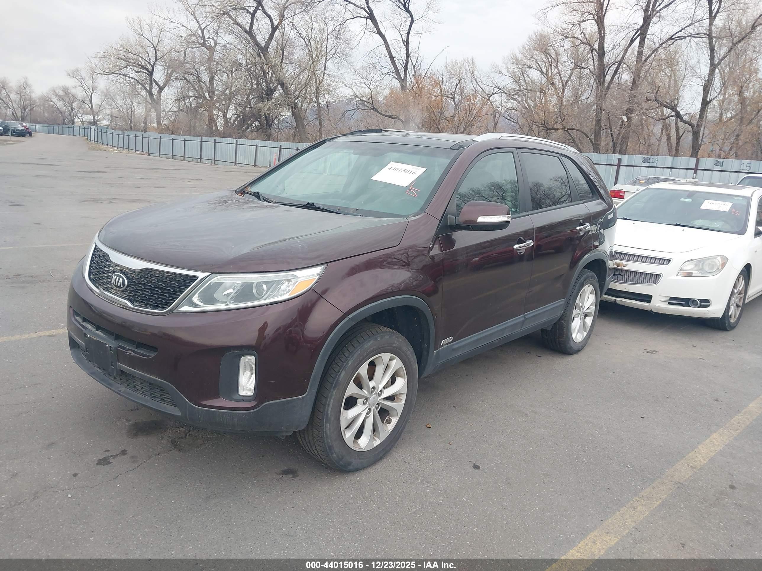 KIA SORENTO image 2