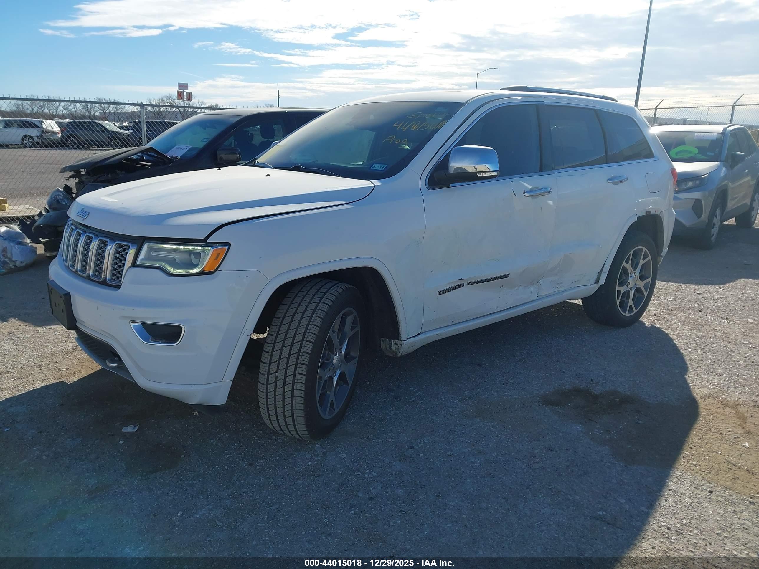 JEEP GRAND image 2