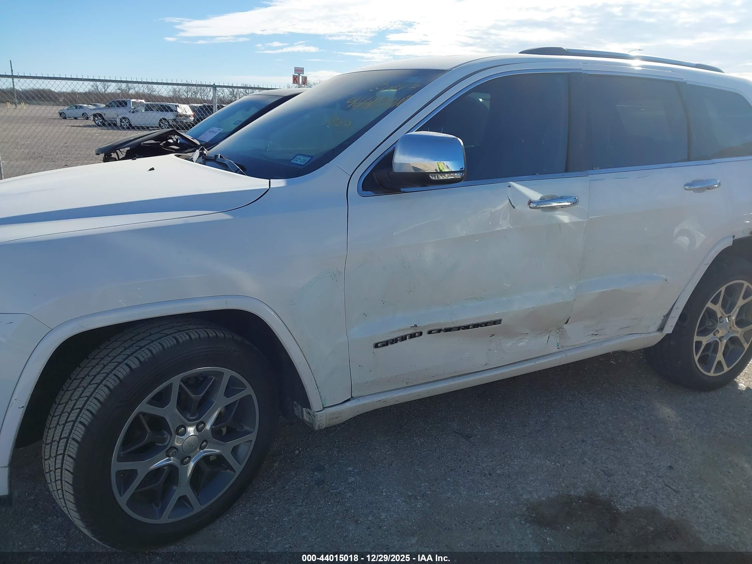 JEEP GRAND image 6