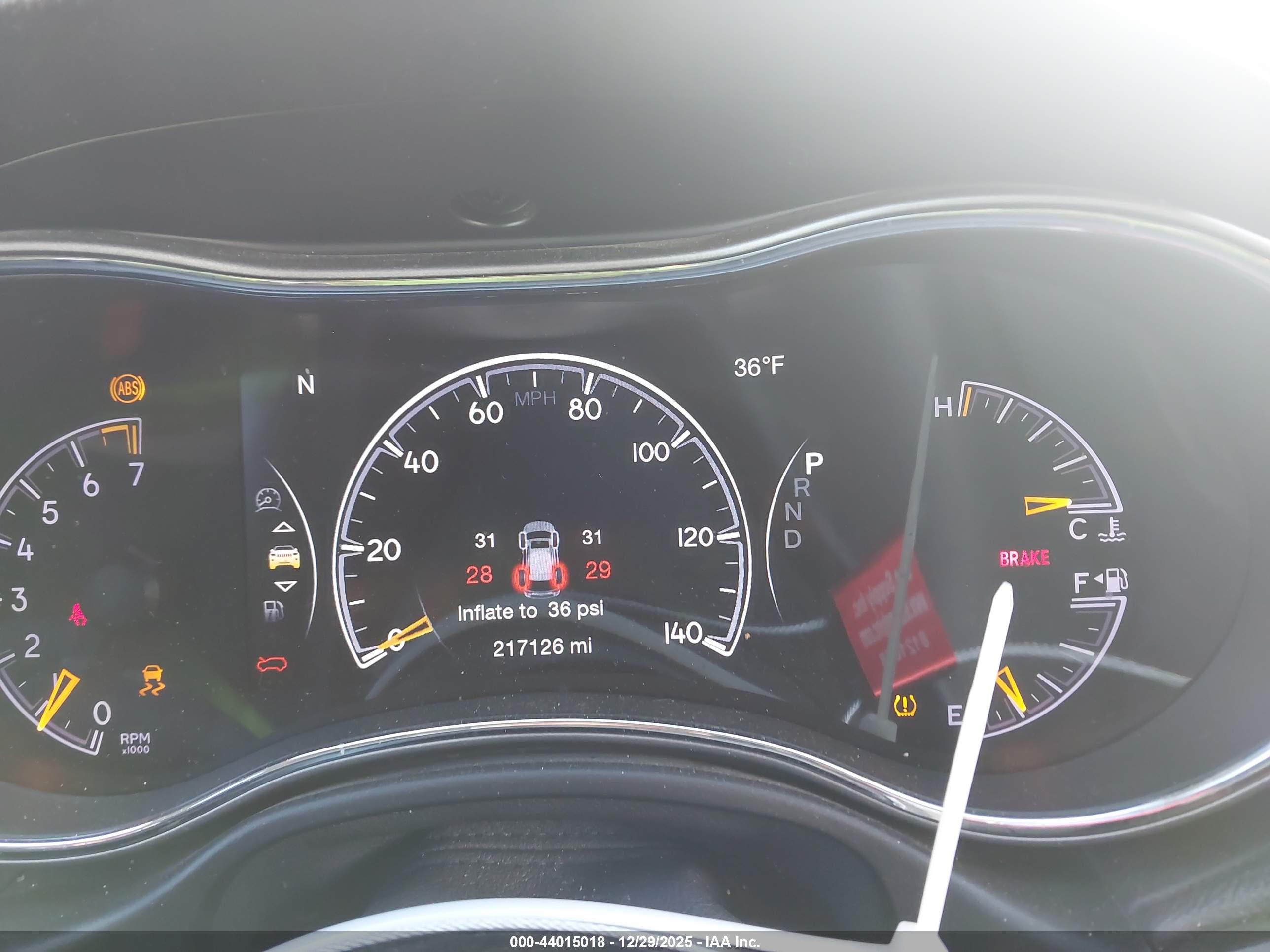 JEEP GRAND image 7