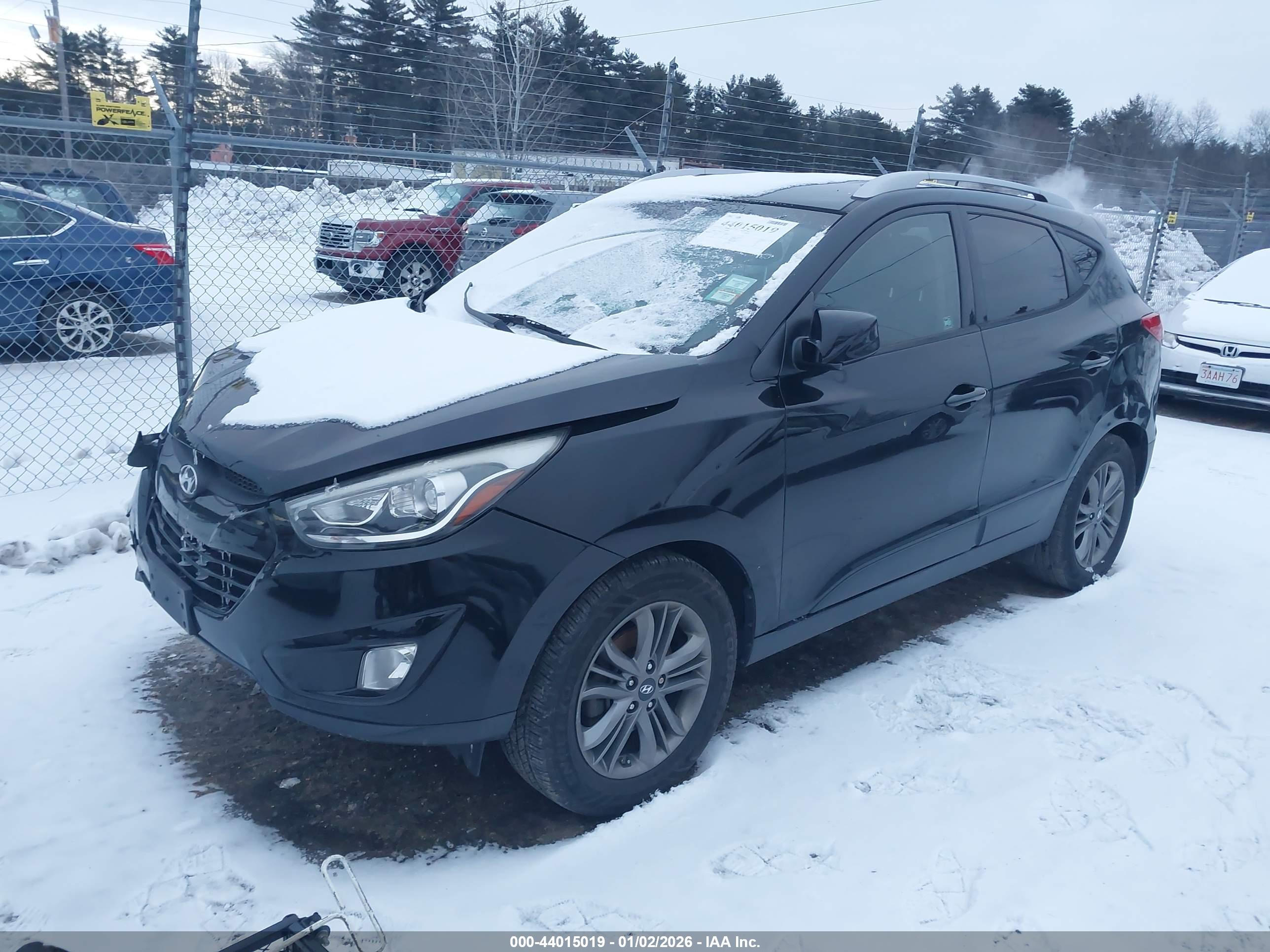 HYUNDAI TUCSON image 2