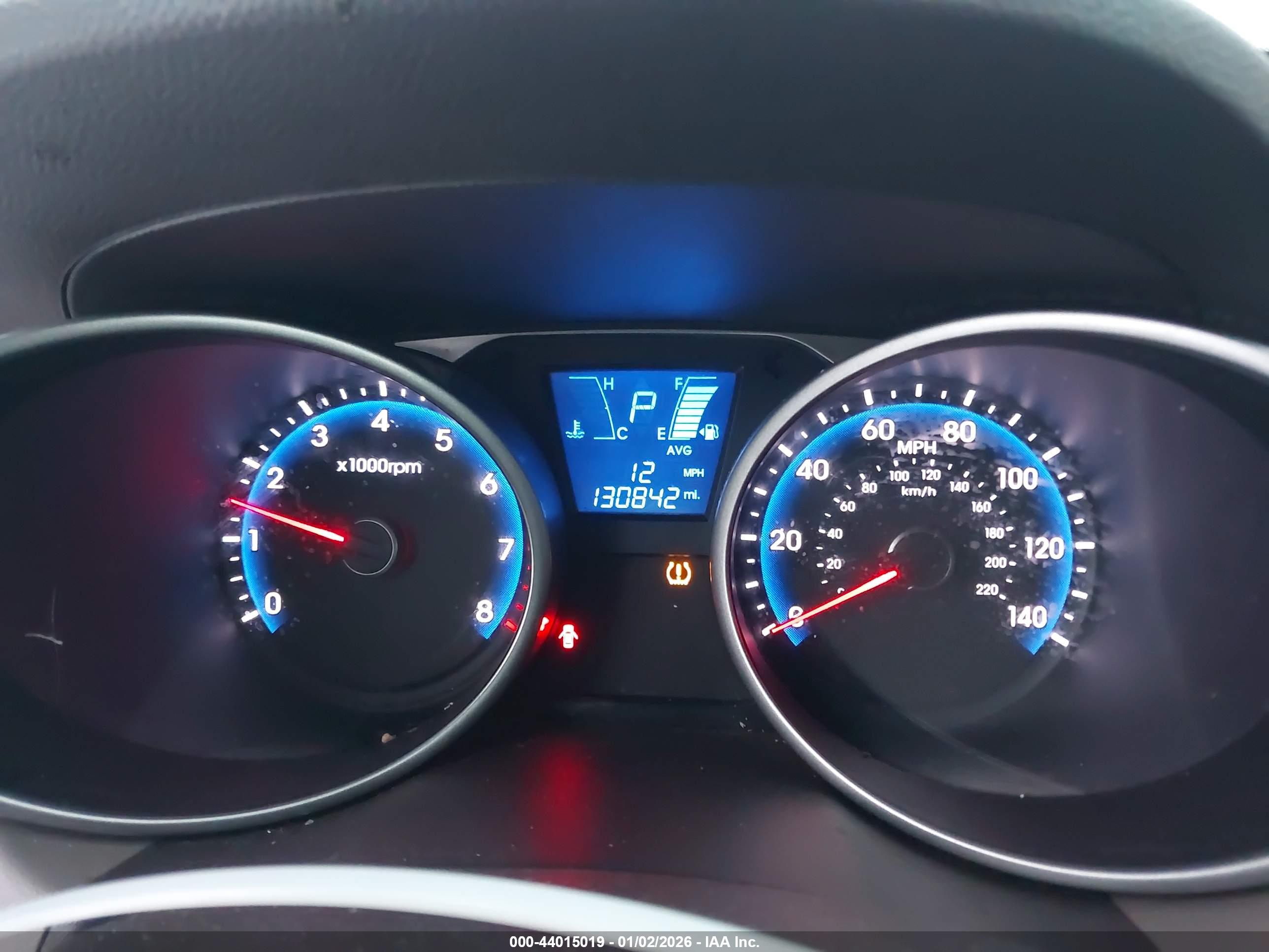 HYUNDAI TUCSON image 7
