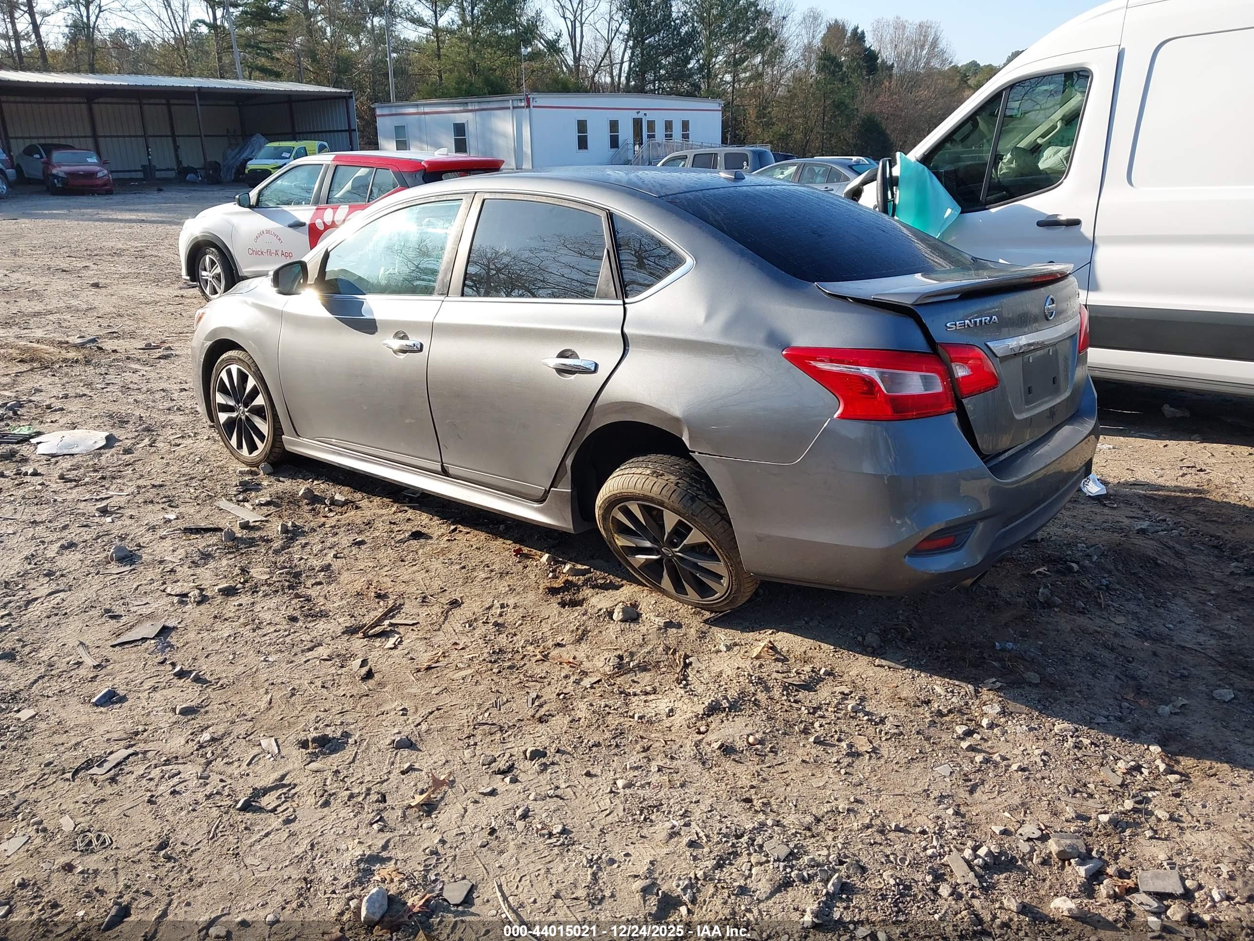 NISSAN SENTRA image 3