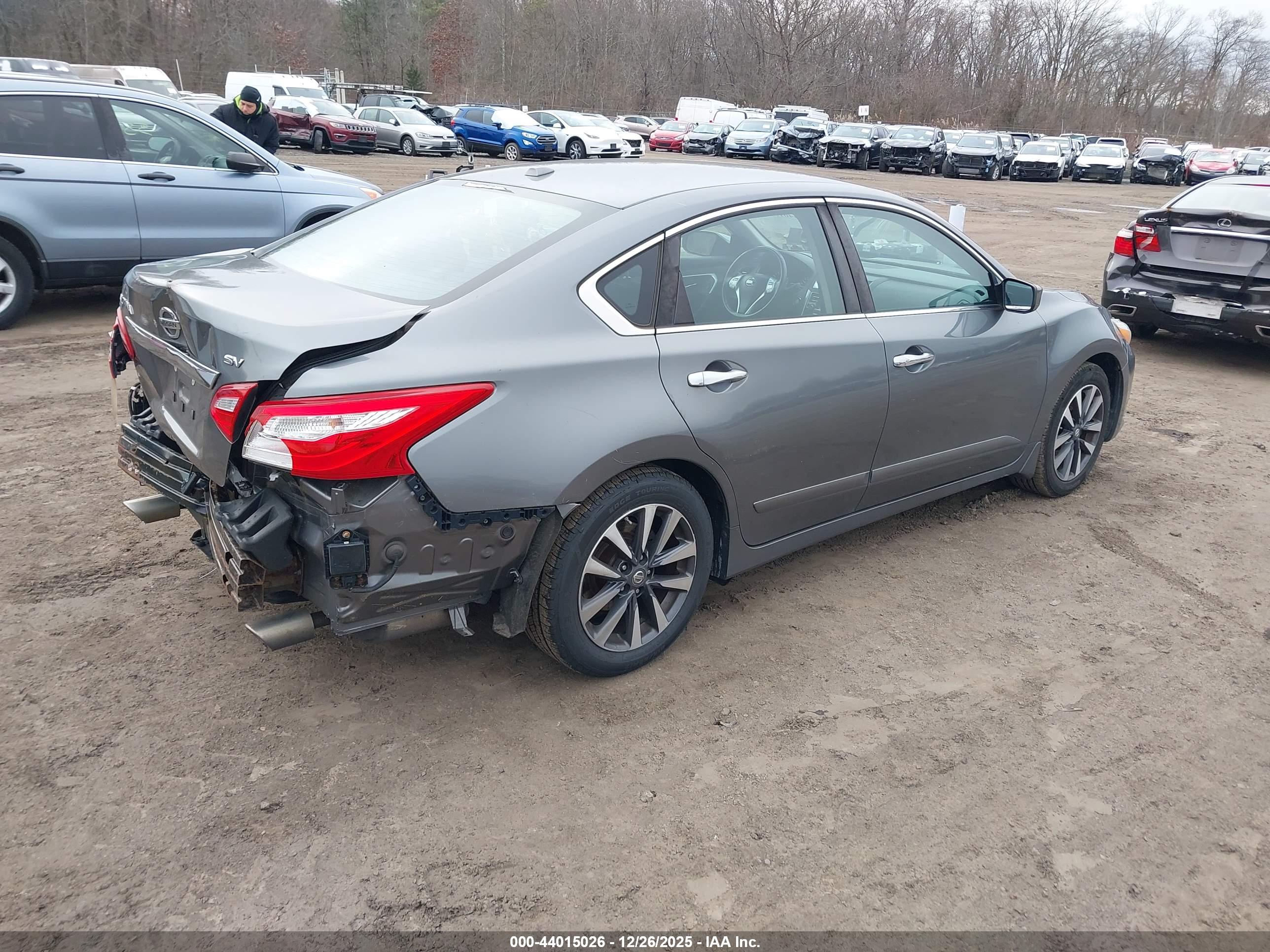 NISSAN ALTIMA image 4