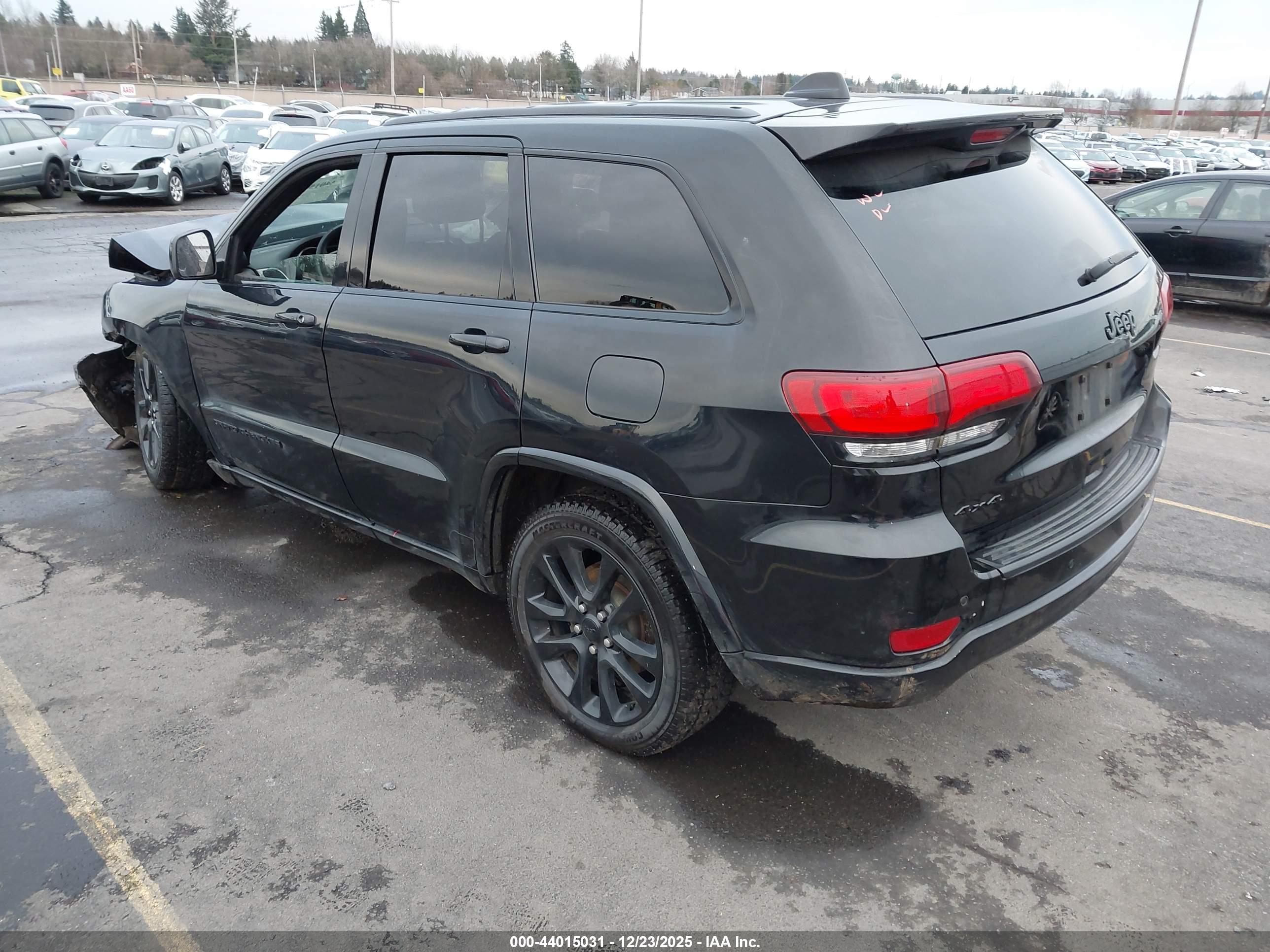 JEEP GRAND image 3