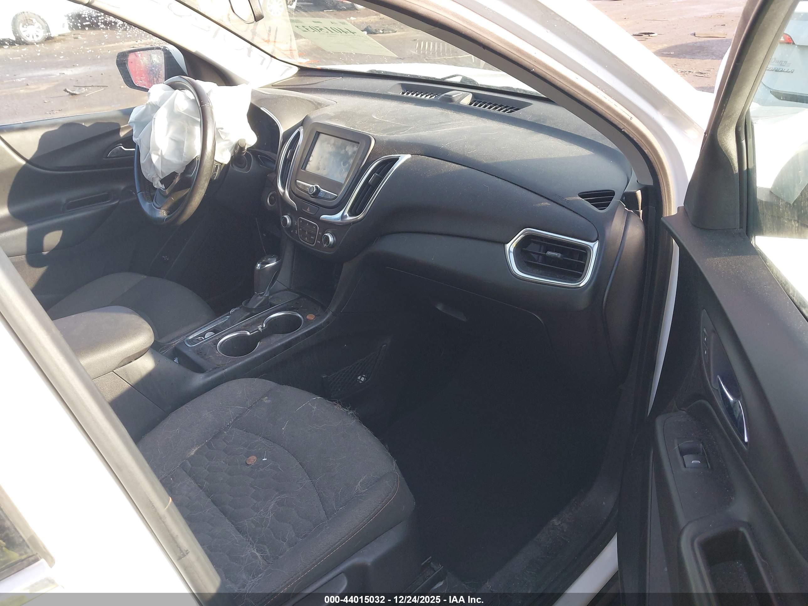 CHEVROLET EQUINOX image 5