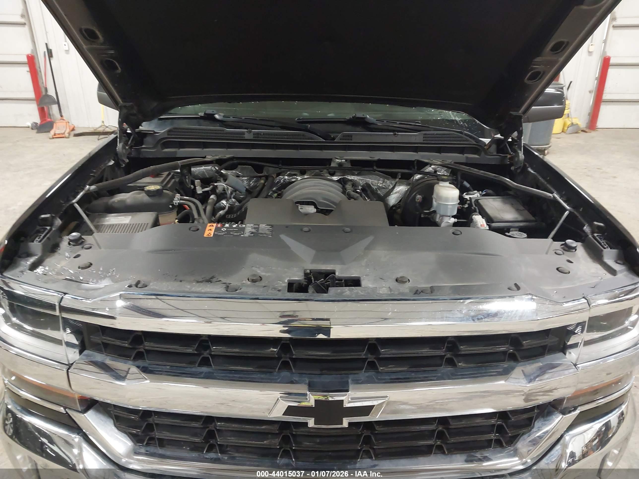 CHEVROLET SILVERADO image 10