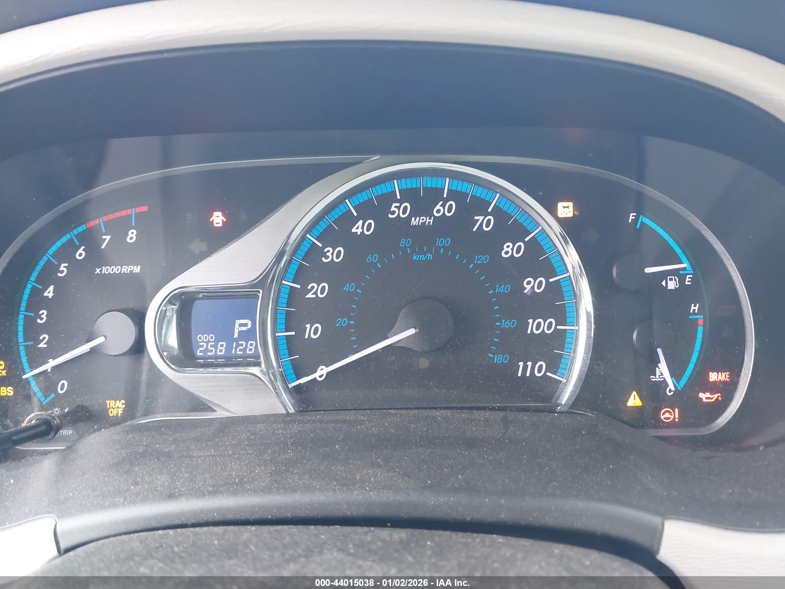 TOYOTA SIENNA image 7