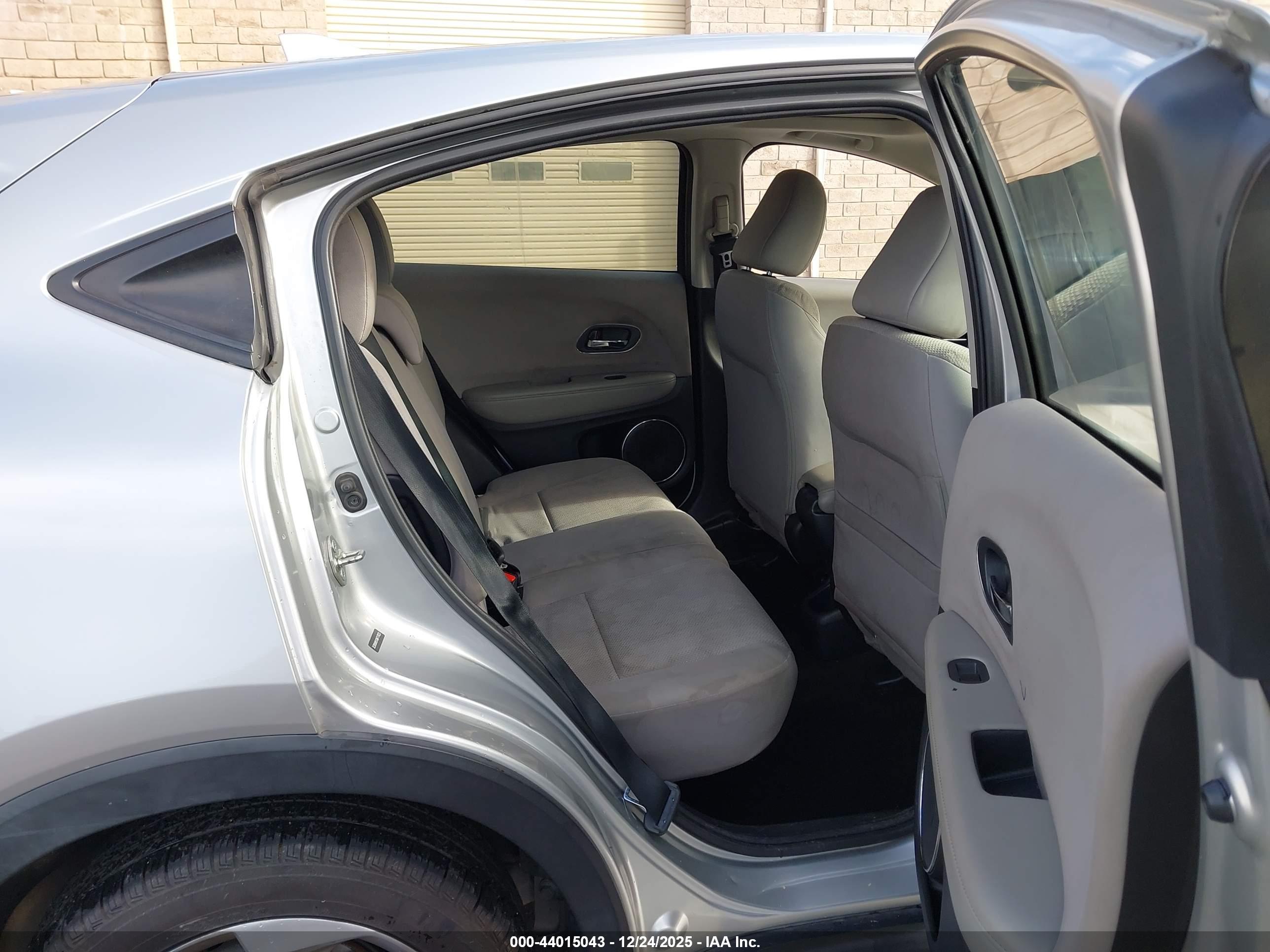 HONDA HR-V image 8