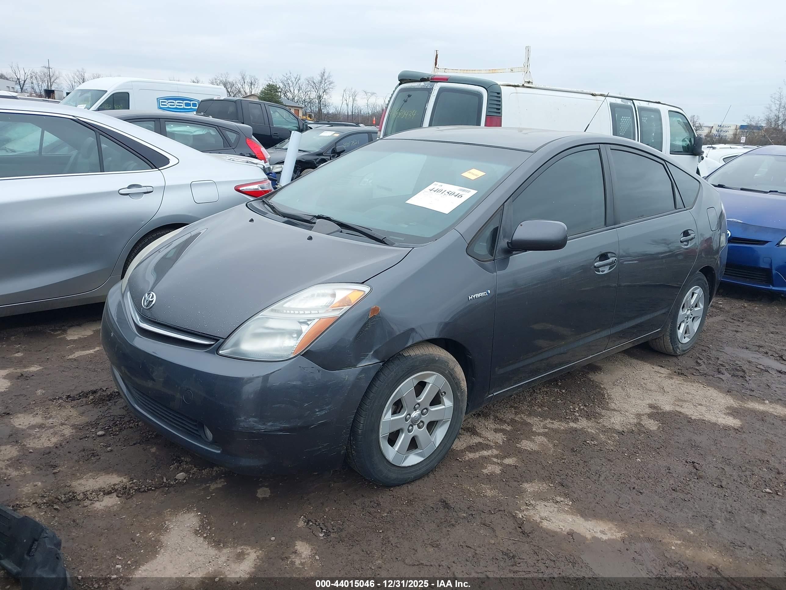 TOYOTA PRIUS image 2
