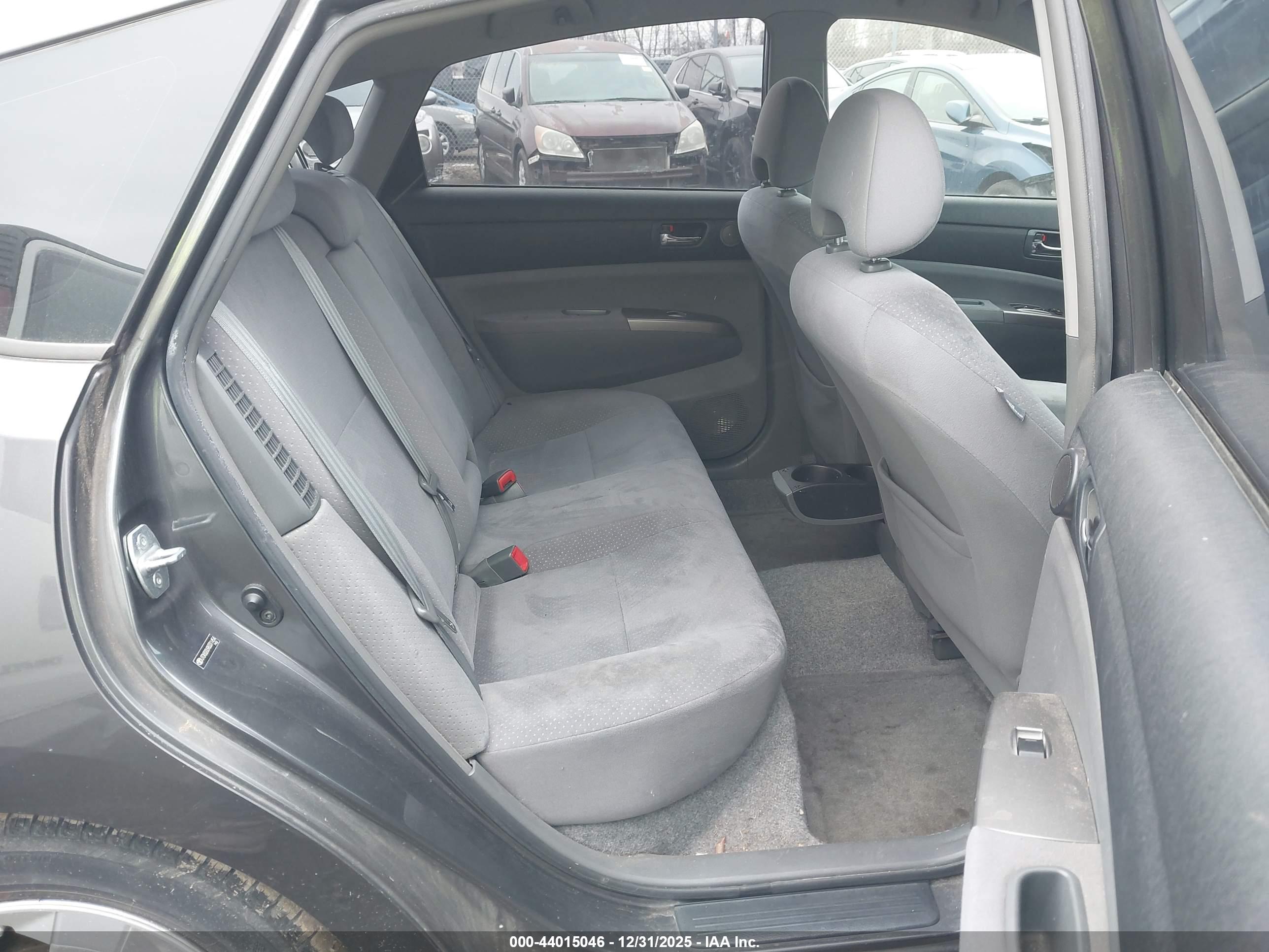 TOYOTA PRIUS image 8