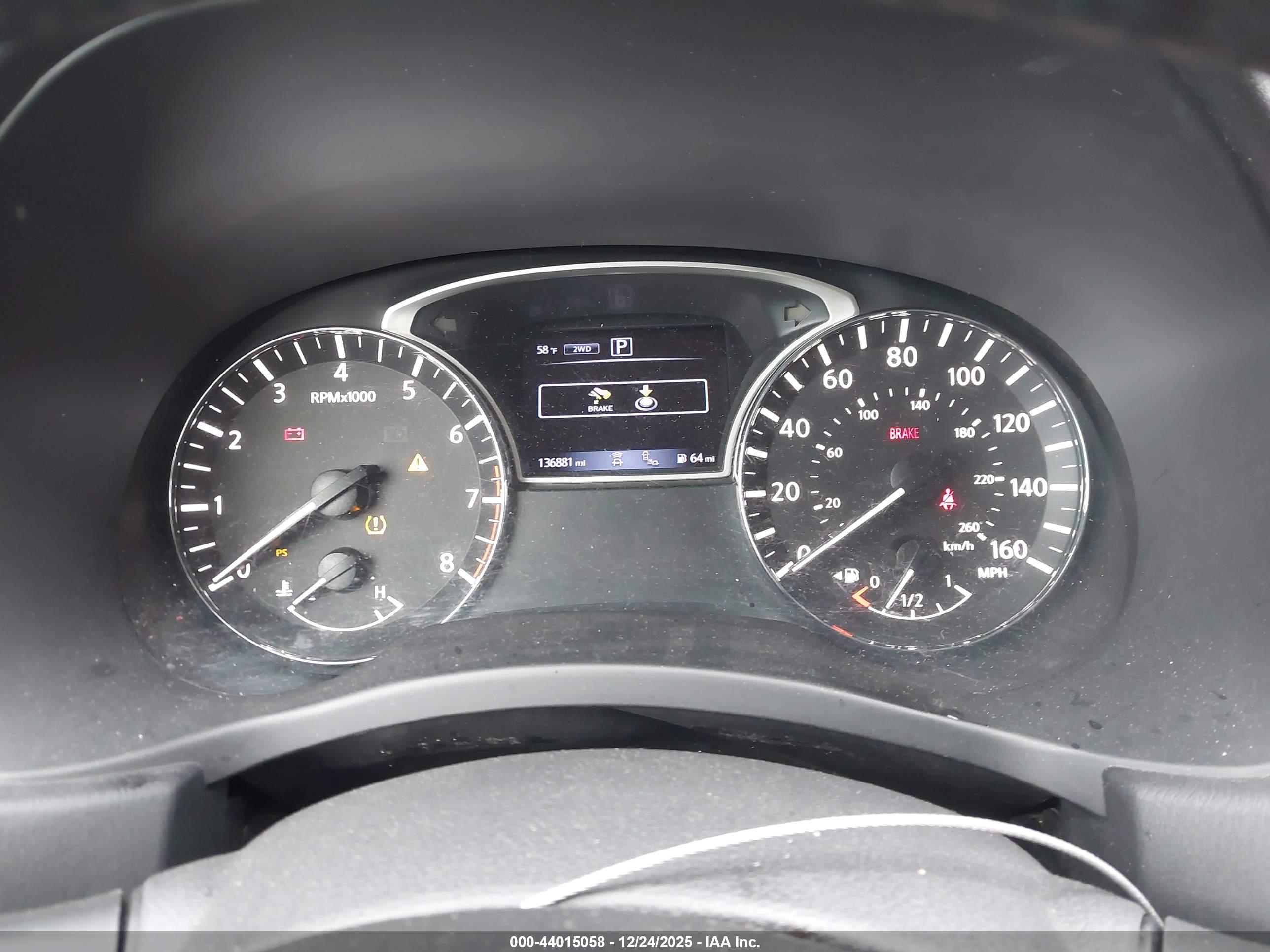 NISSAN PATHFINDER image 7