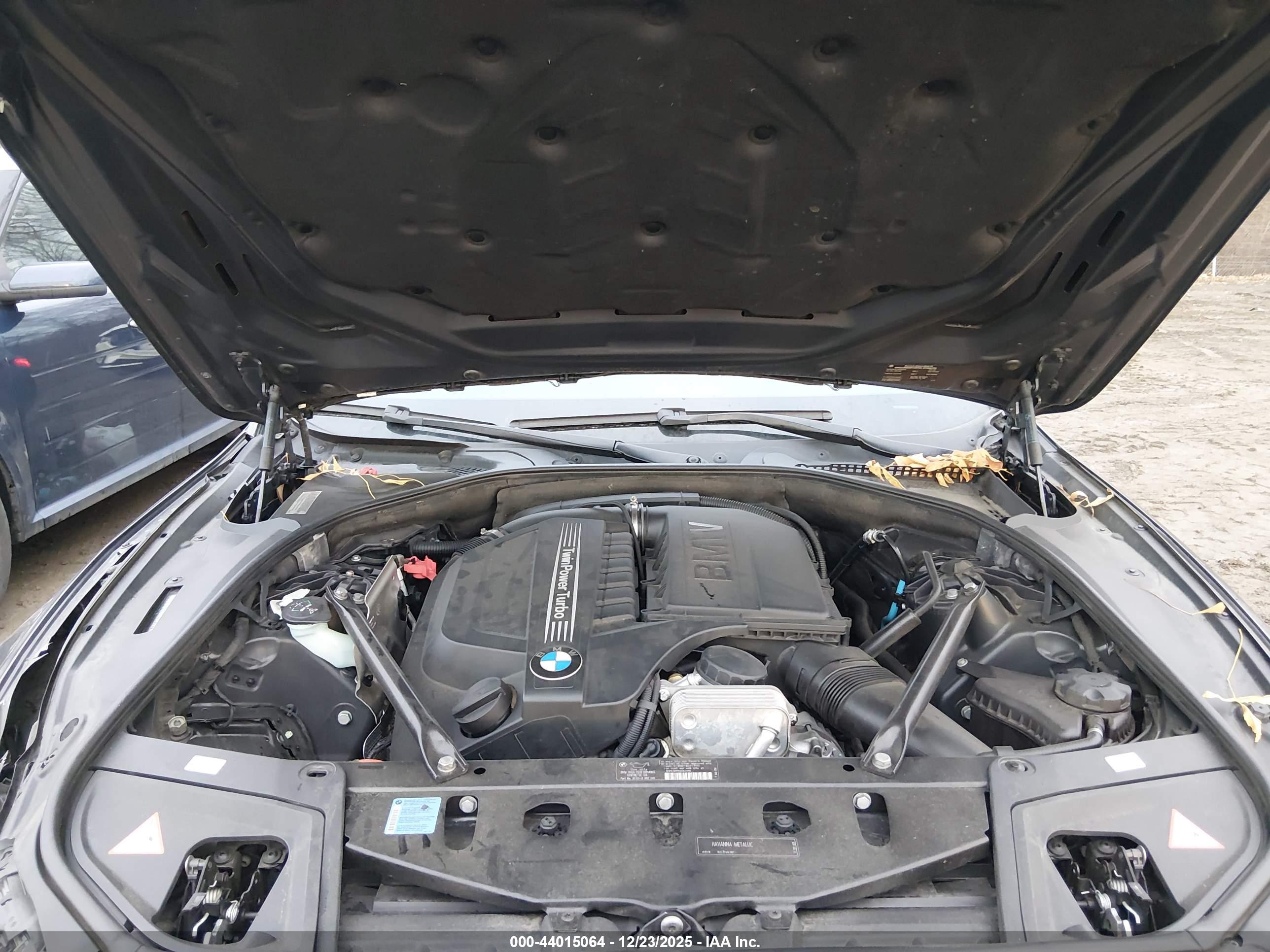 BMW 535I image 10