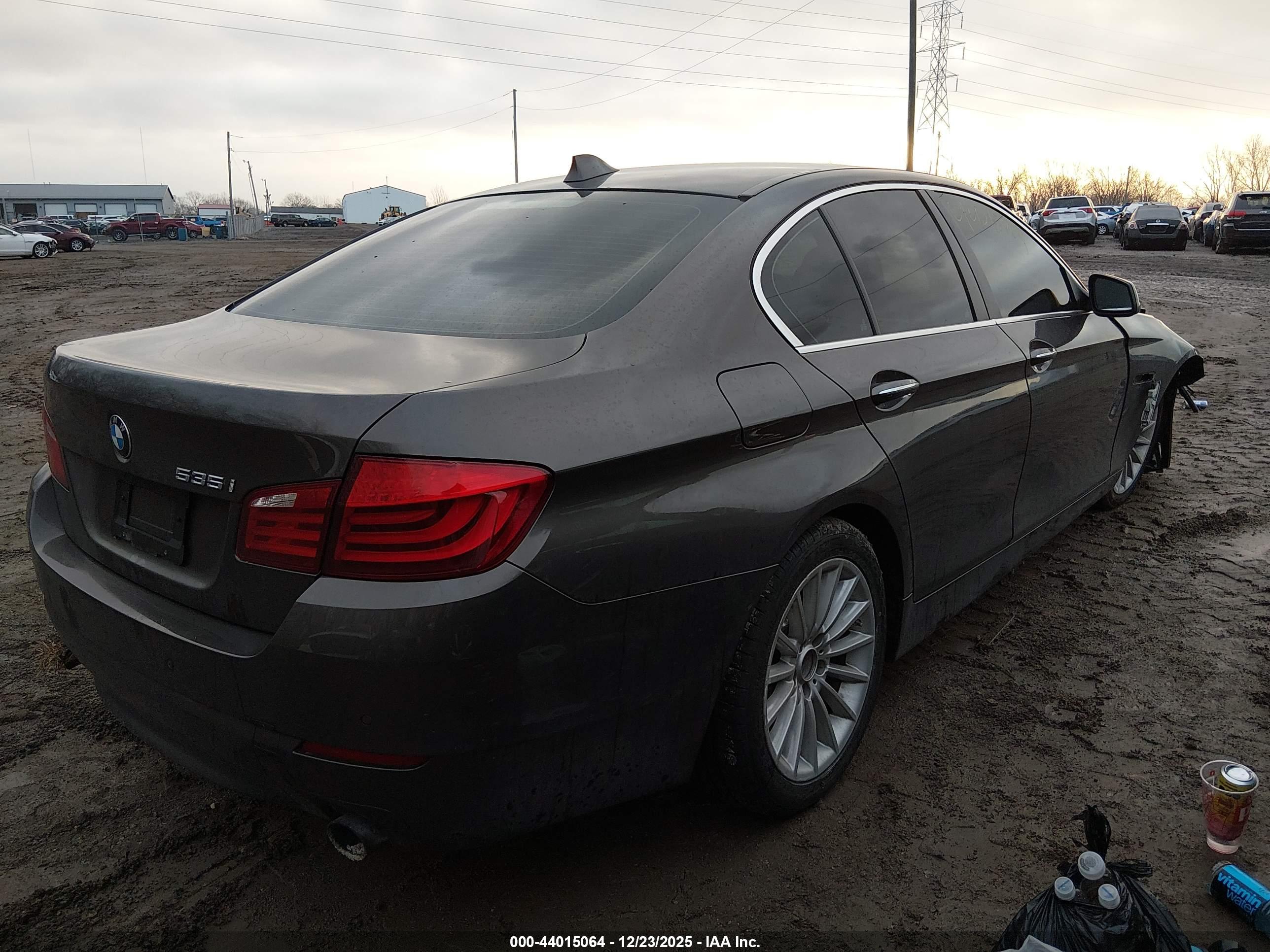 BMW 535I image 4