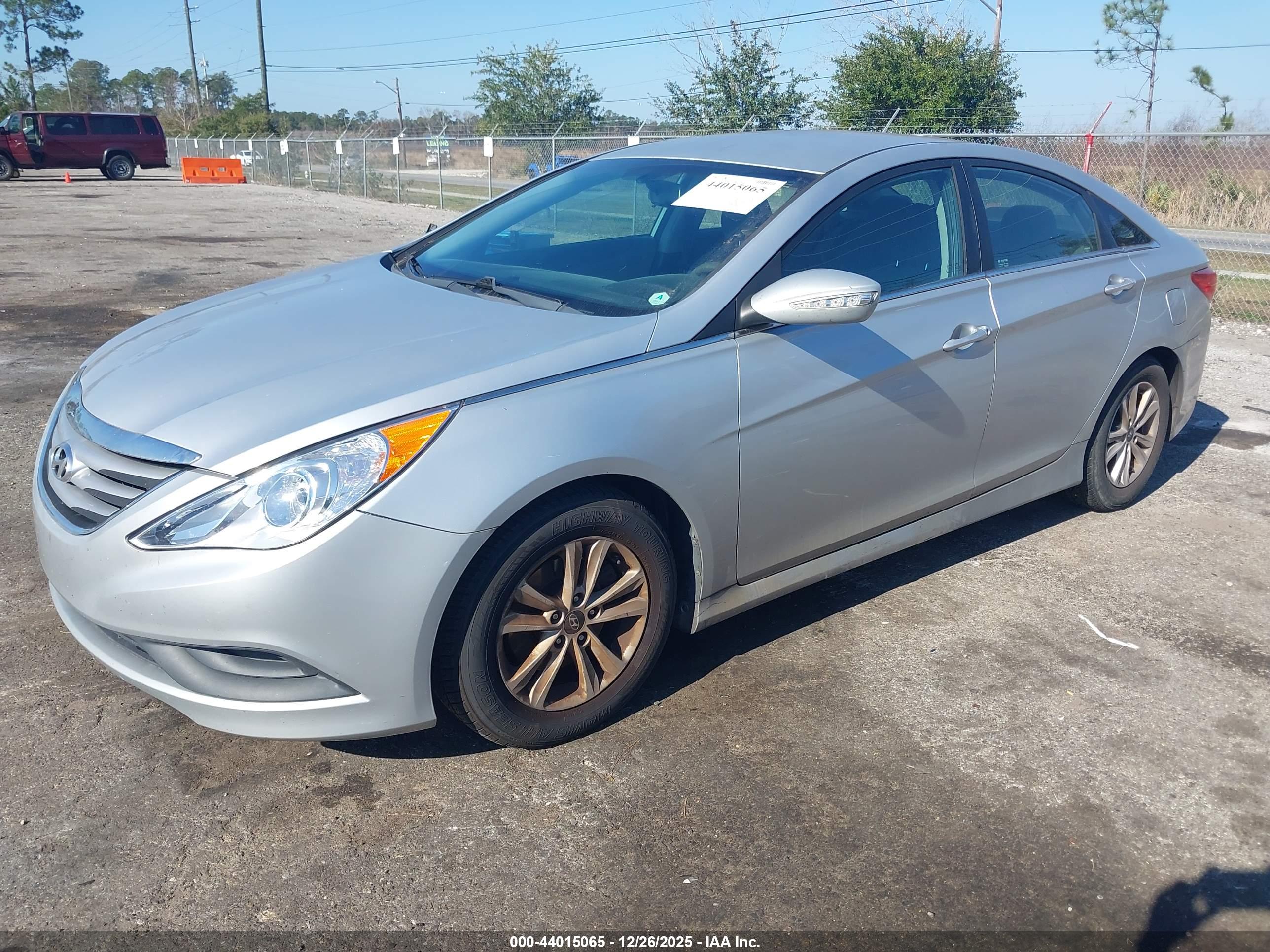HYUNDAI SONATA image 2