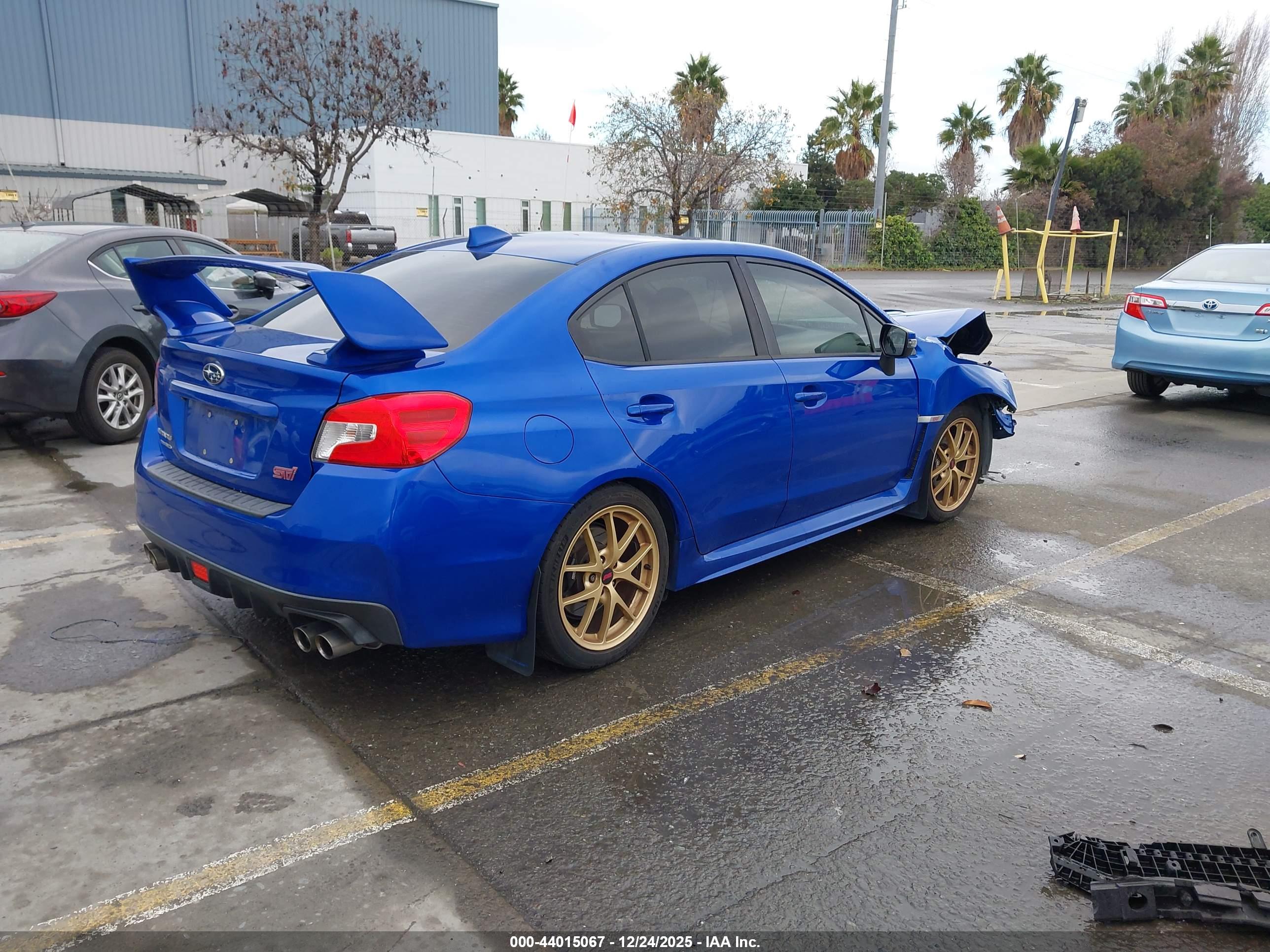 SUBARU WRX image 4