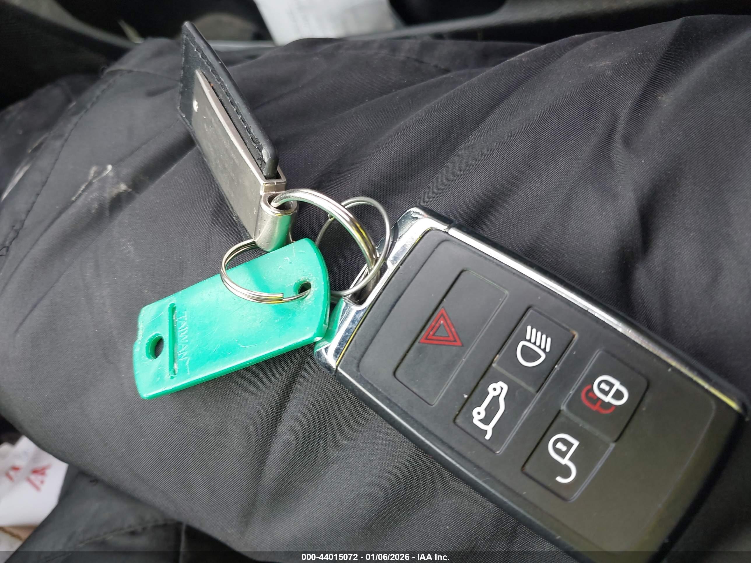 LAND ROVER image 11